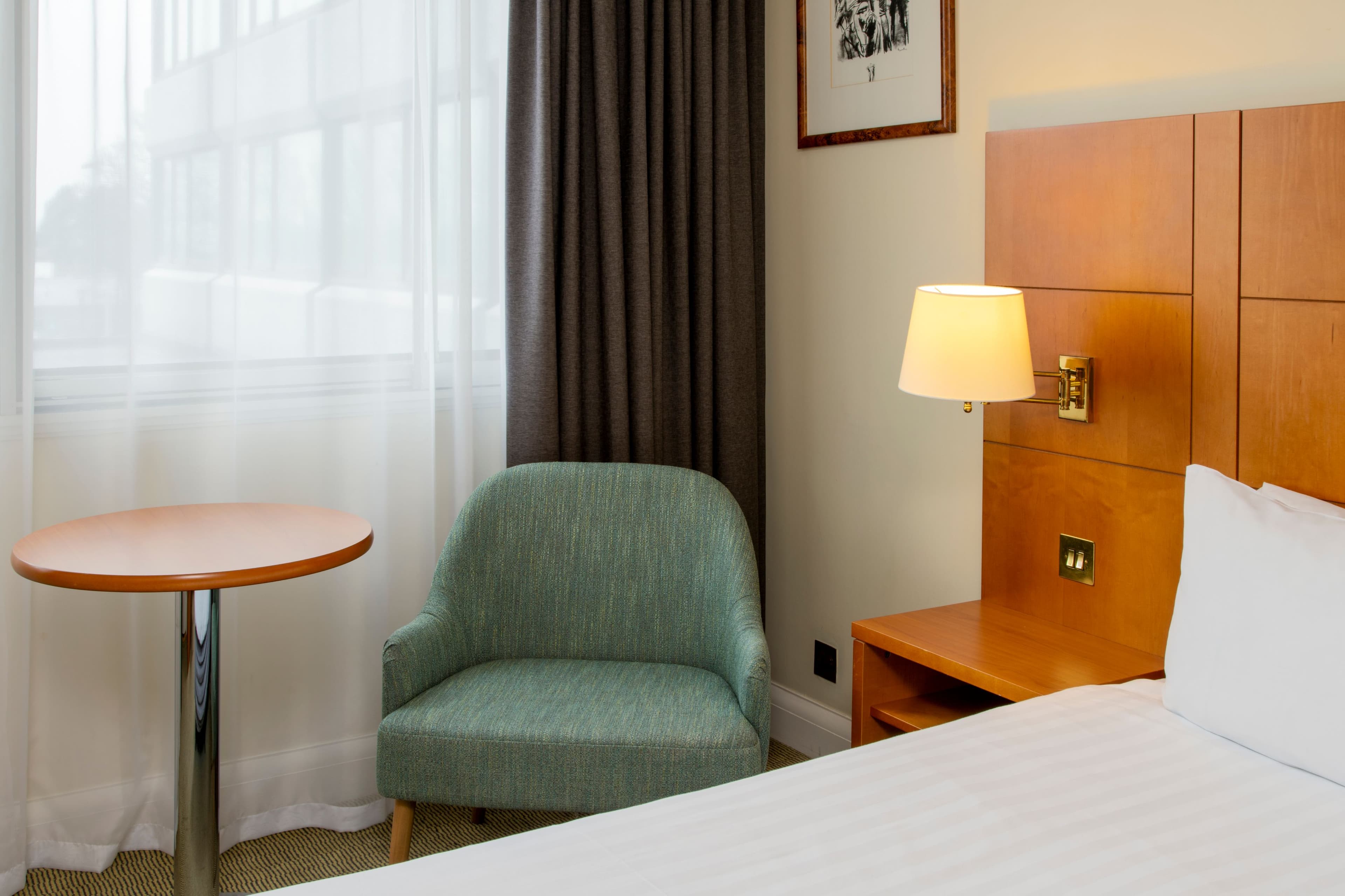 Holiday Inn Glasgow Airport - Image 4