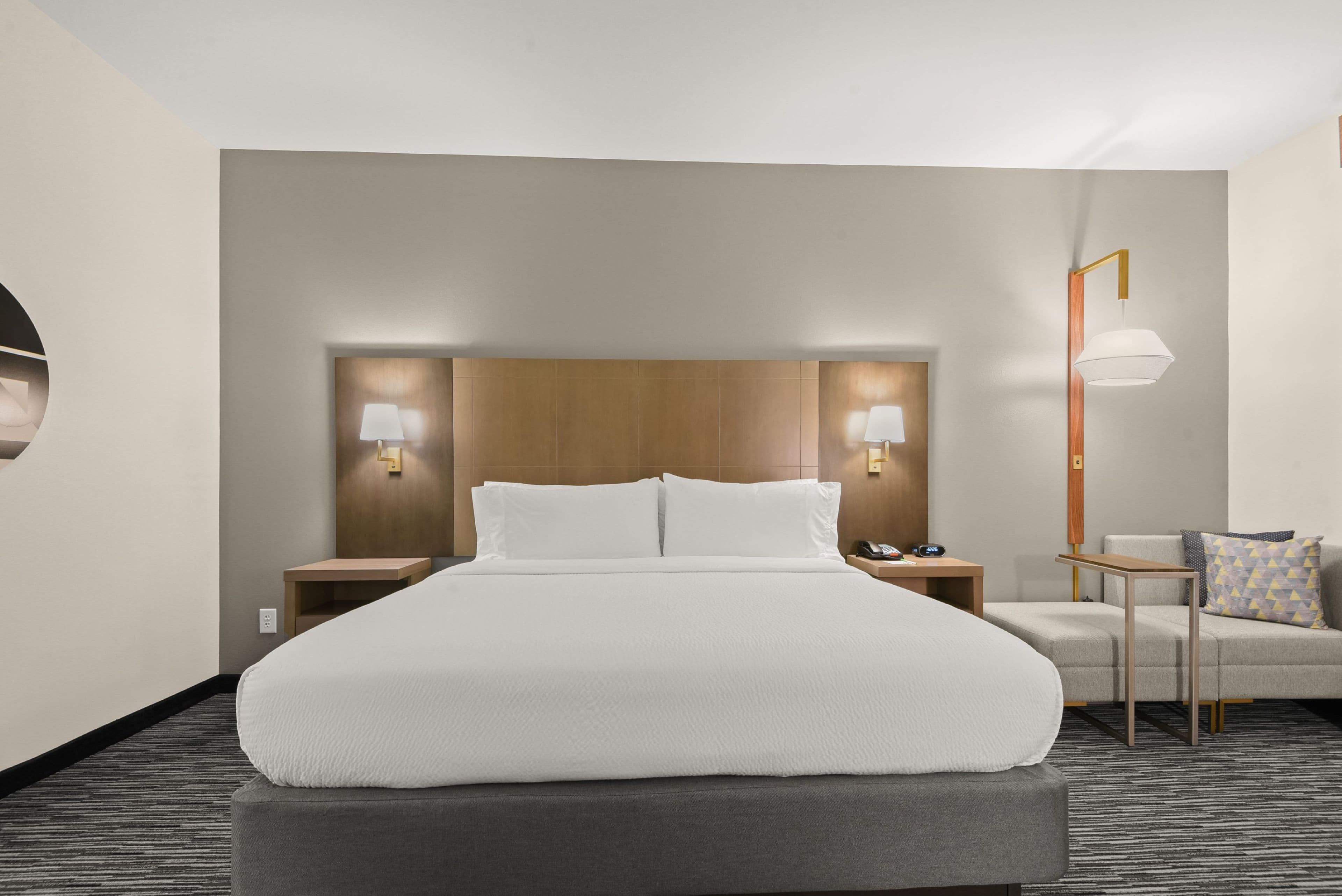 Holiday Inn Gonzales - Image 5
