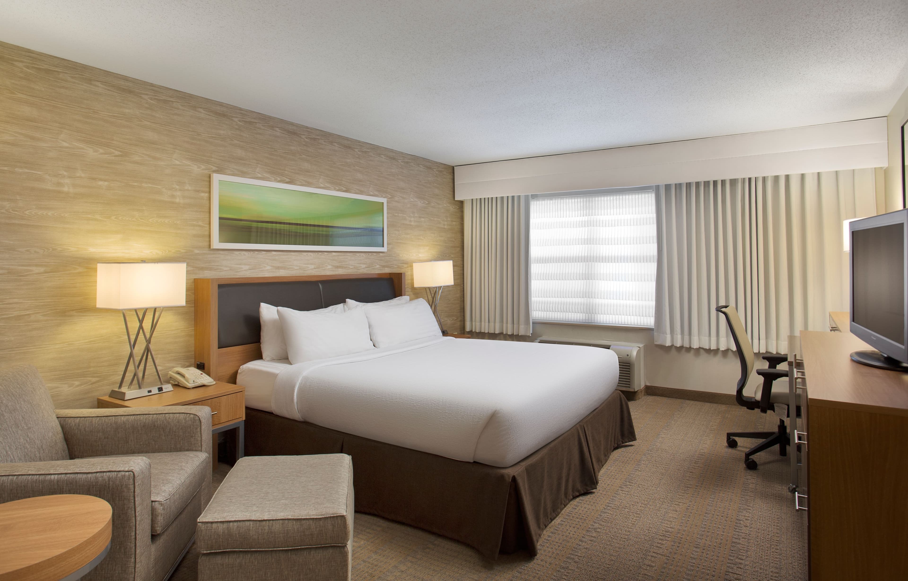 Holiday Inn Grand Rapids - Airport — 2