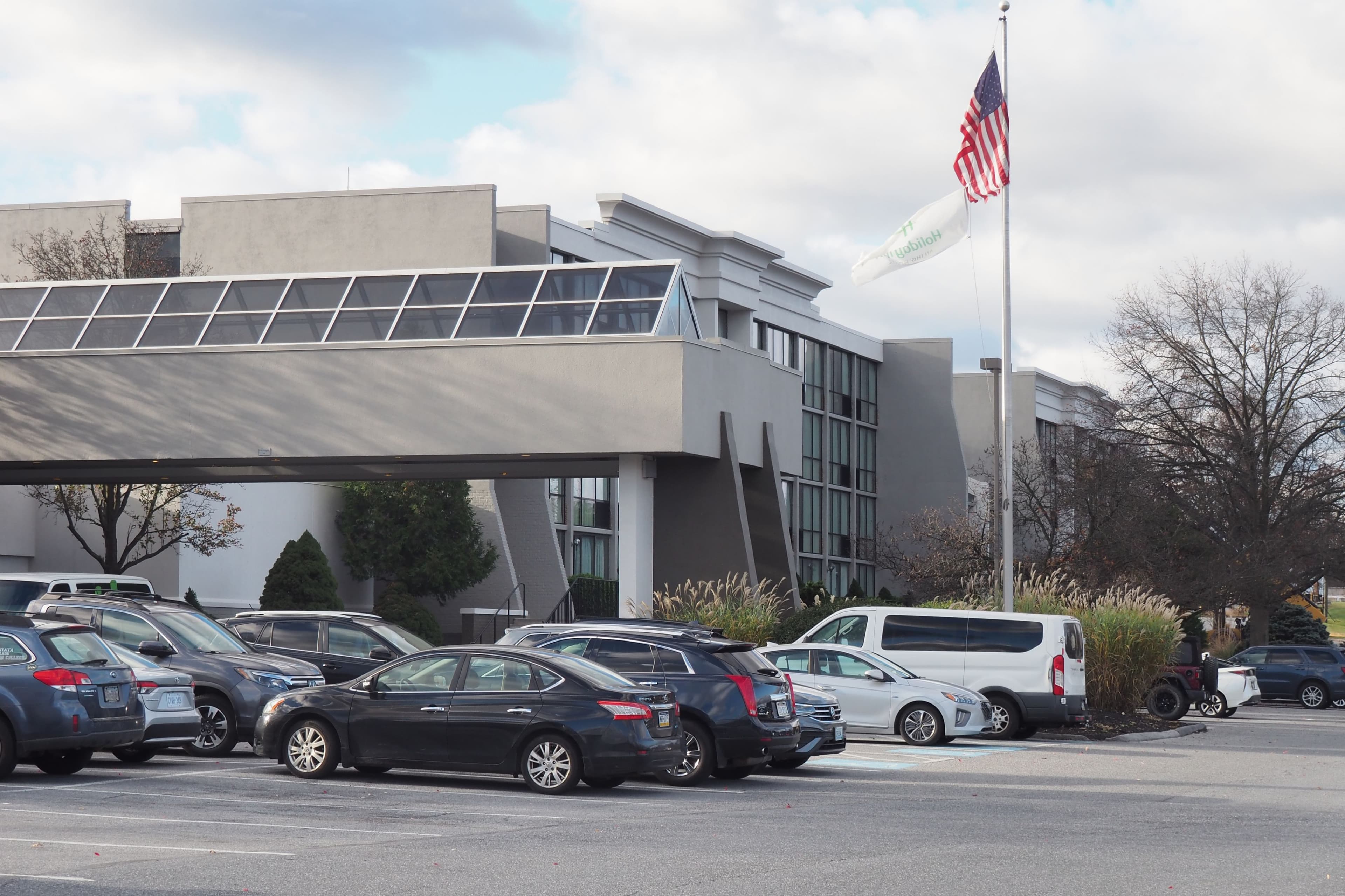 Holiday Inn Harrisburg (Hershey Area) I-81 - Image 1