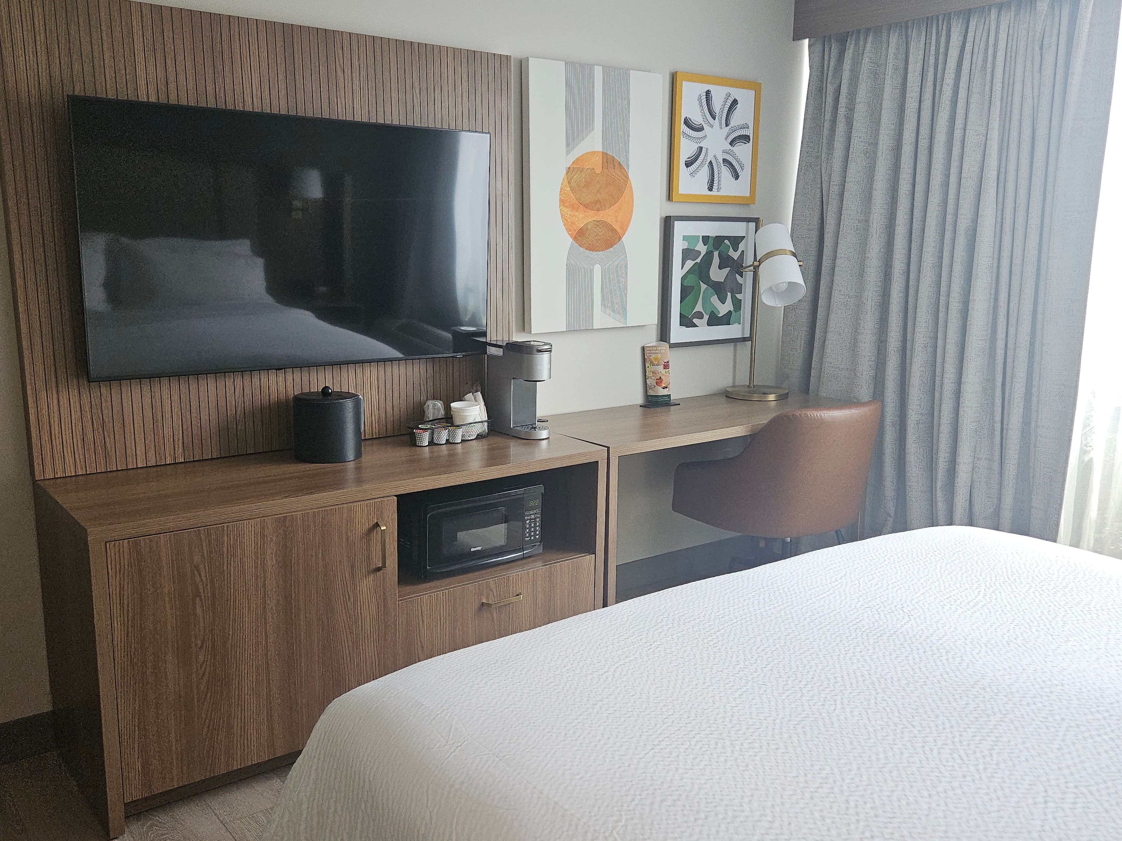 Holiday Inn Harrisburg (Hershey Area) I-81 — 6