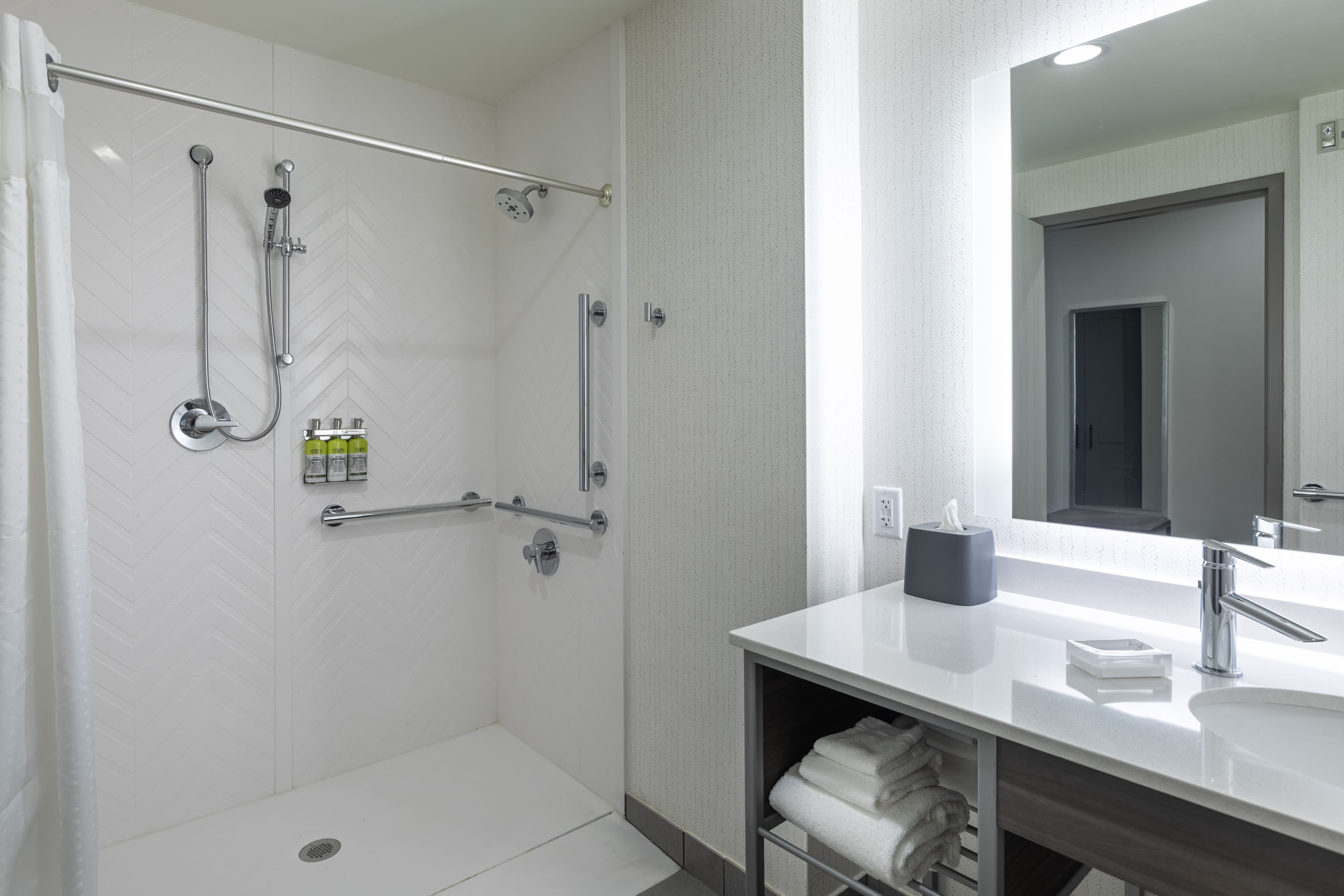 Holiday Inn Greenville - Woodruff Road — 18