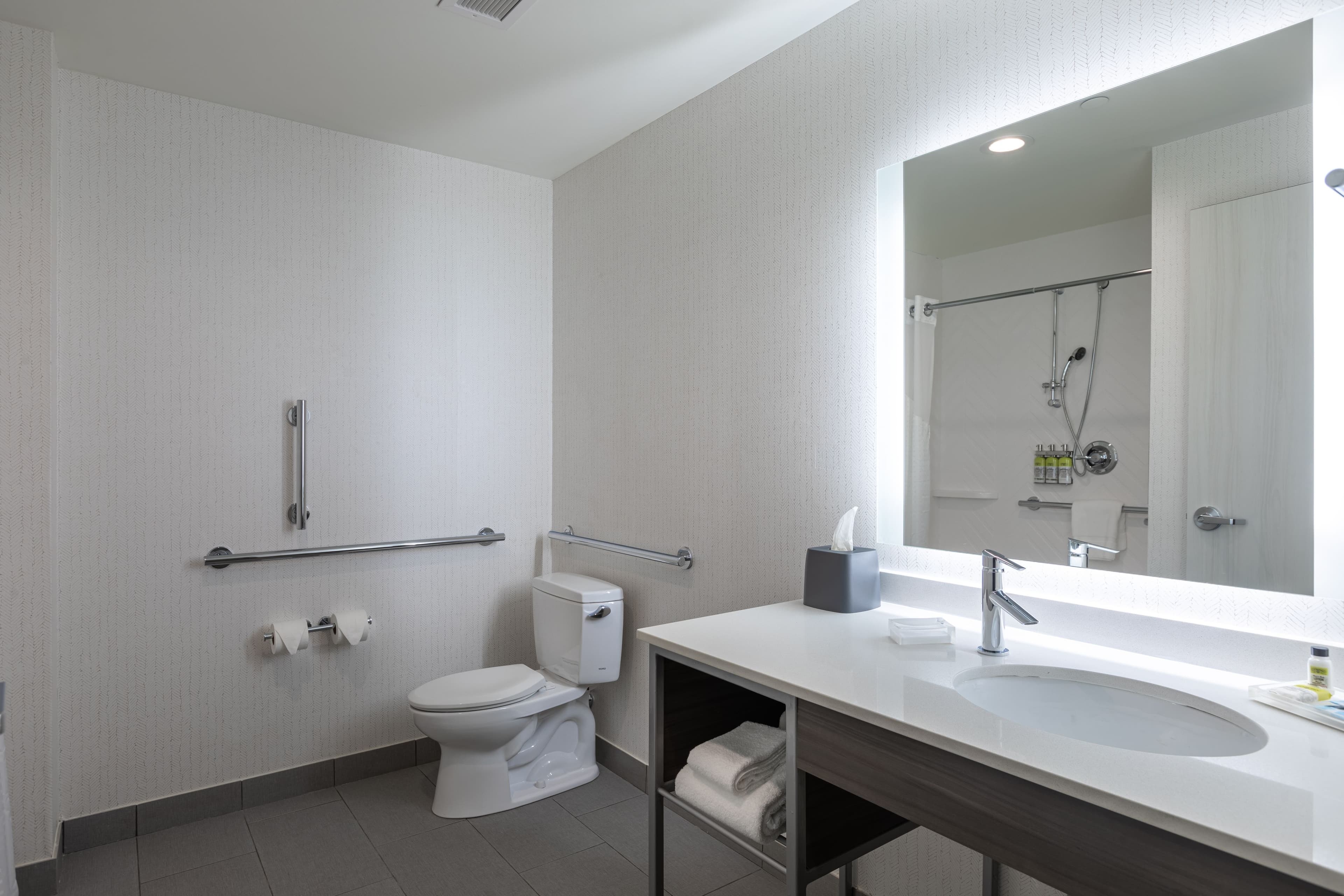 Holiday Inn Greenville - Woodruff Road — 23