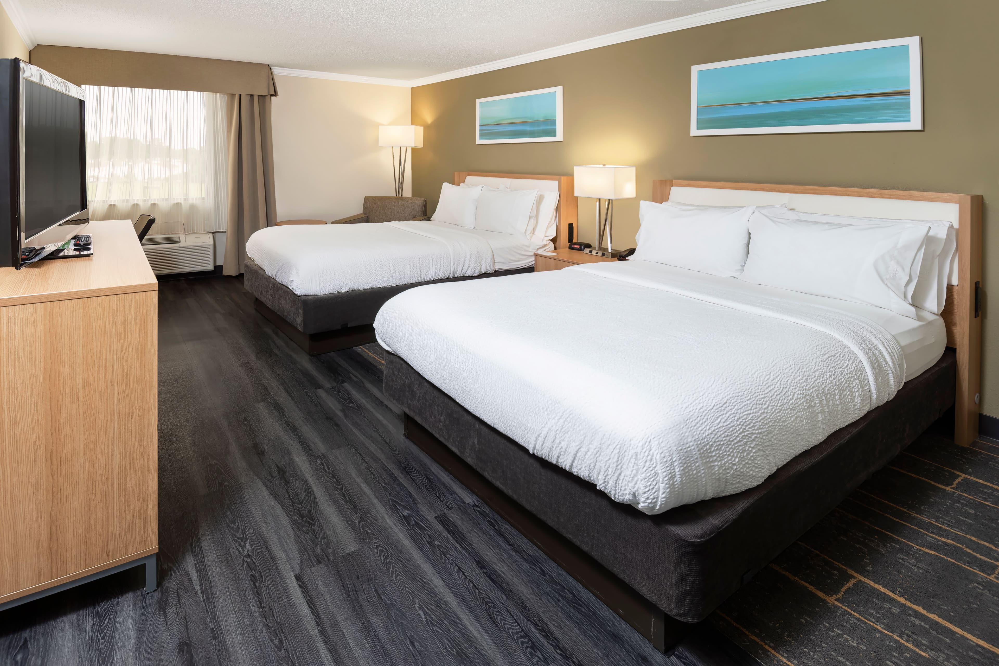 Holiday Inn Greenville — 8