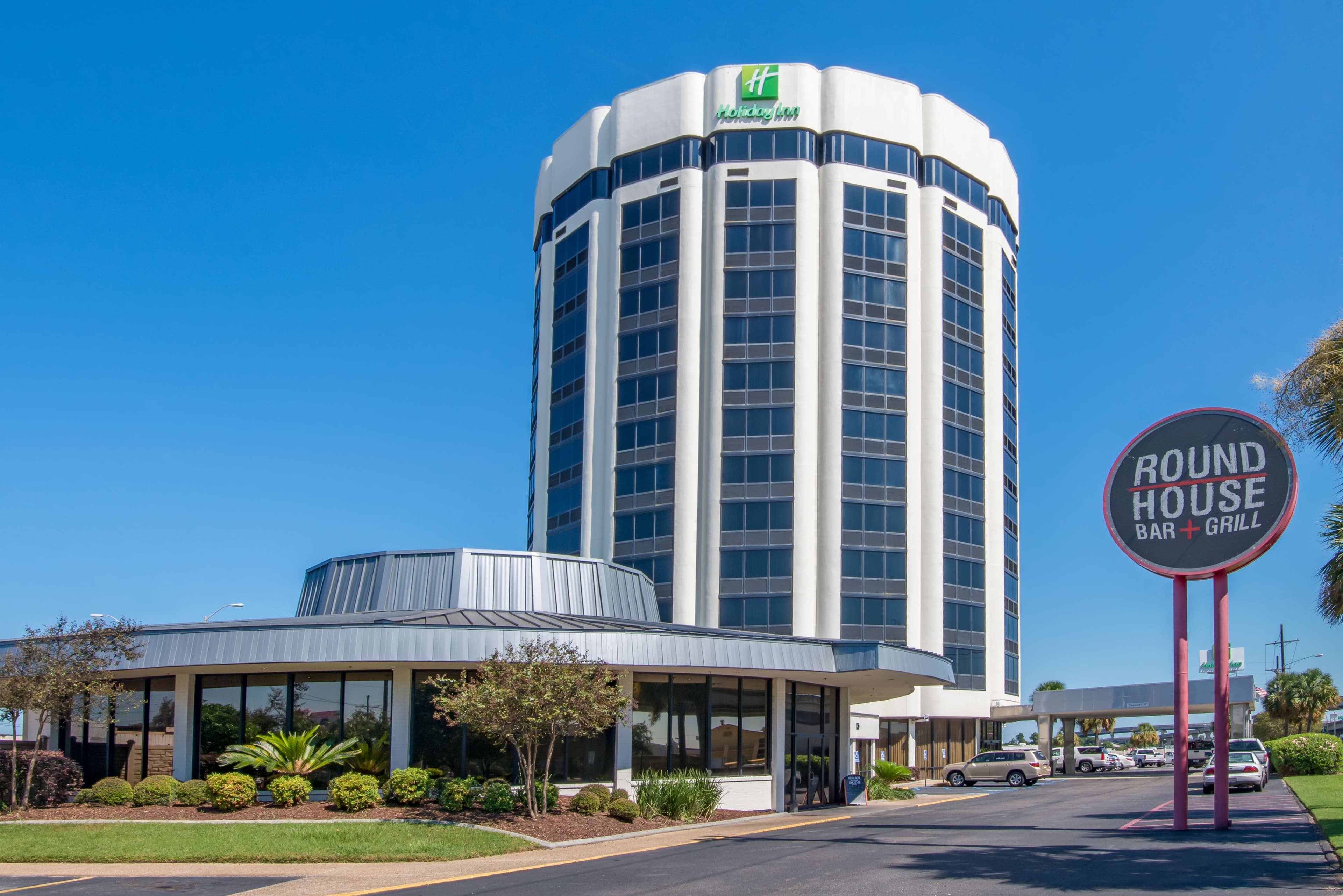 Holiday Inn New Orleans West Bank Tower - Image 1
