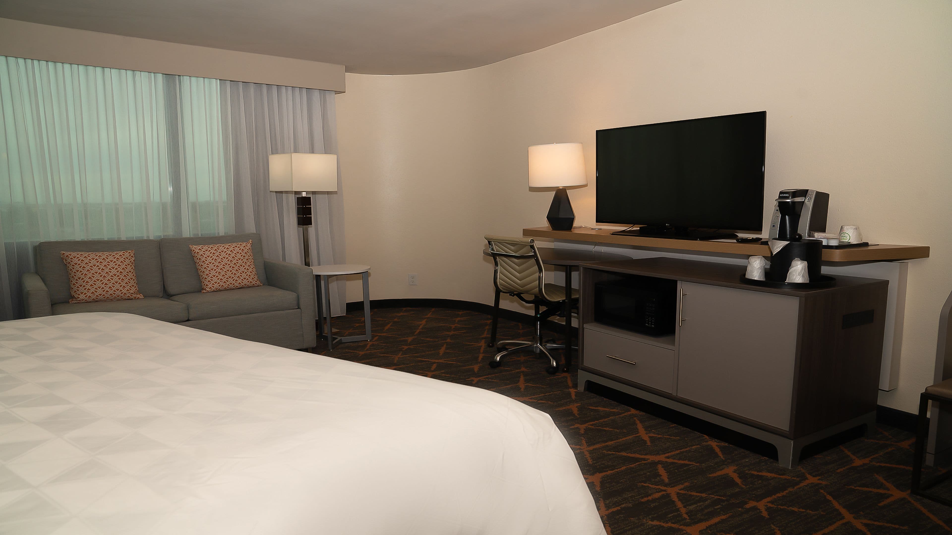 Holiday Inn New Orleans West Bank Tower - Image 4