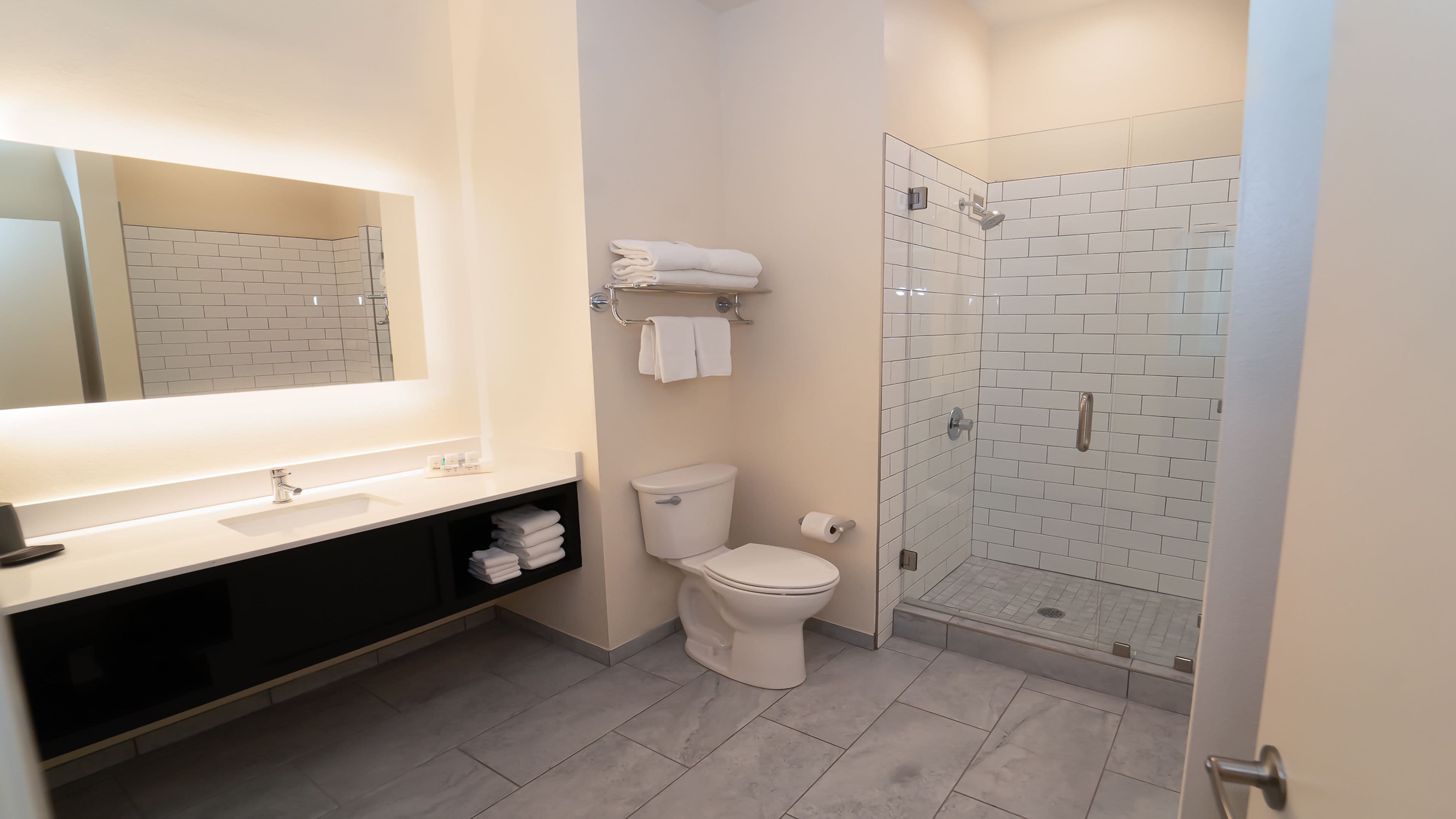 Holiday Inn New Orleans West Bank Tower — 9