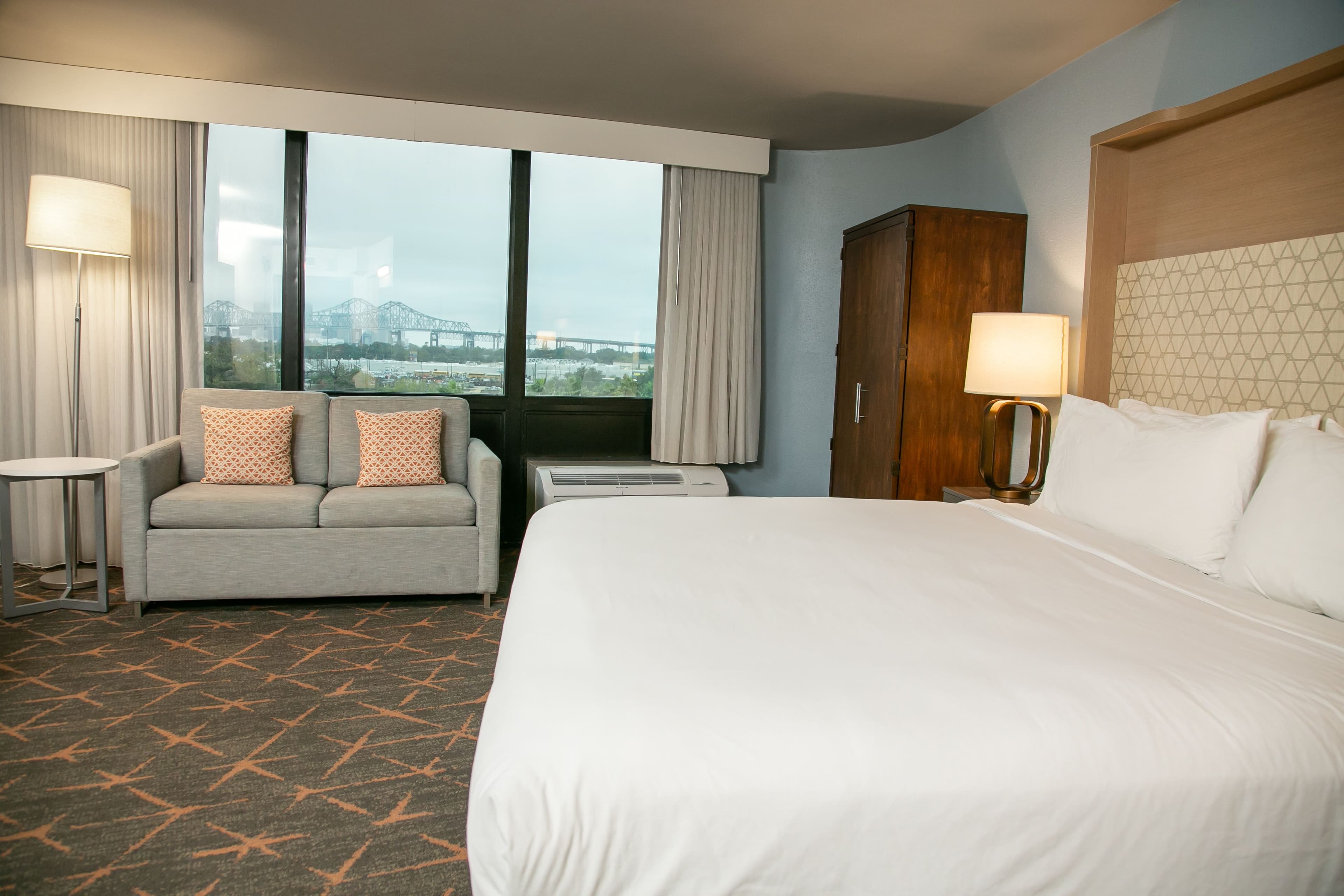 Holiday Inn New Orleans West Bank Tower — 13