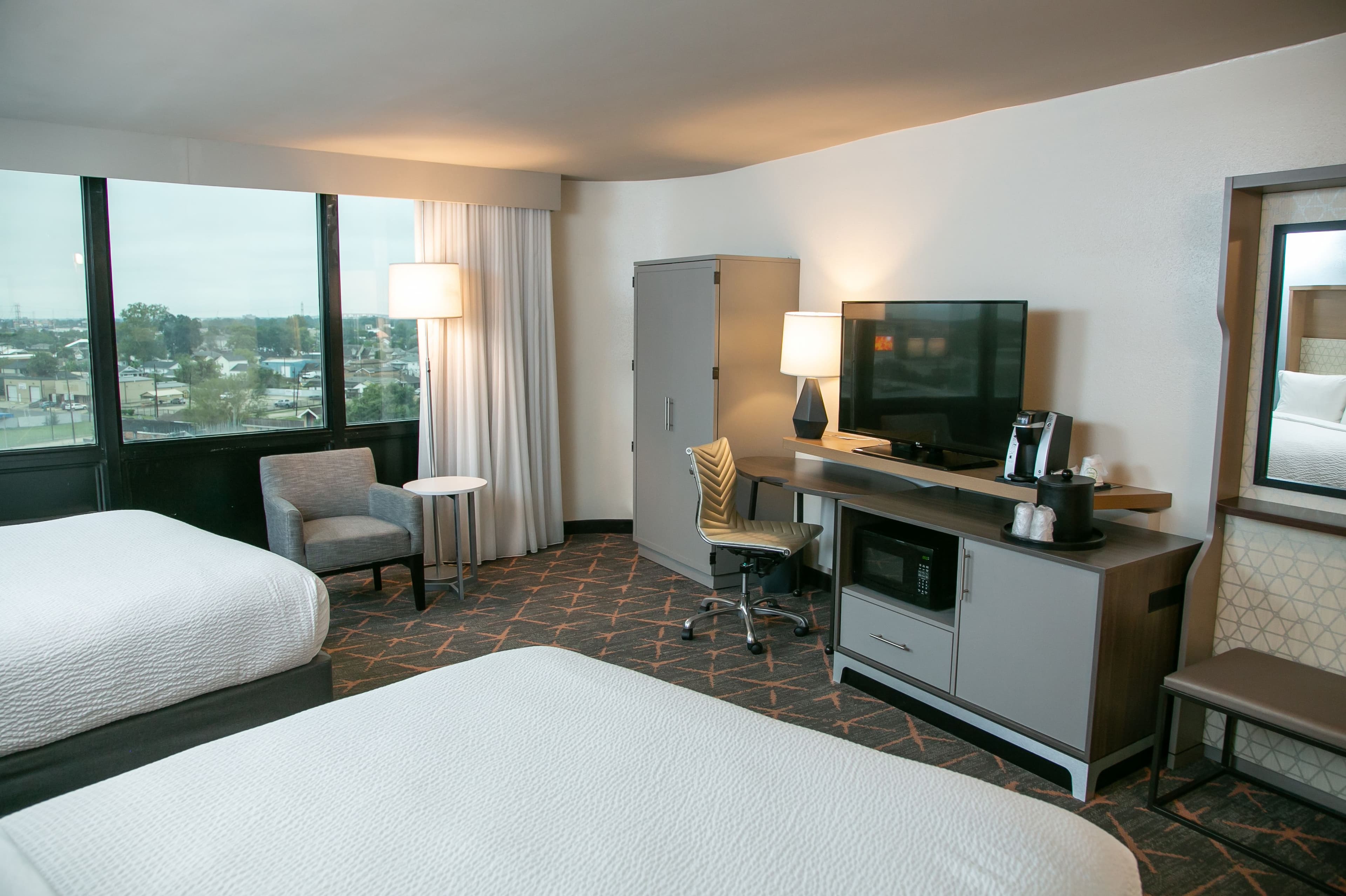 Holiday Inn New Orleans West Bank Tower — 27