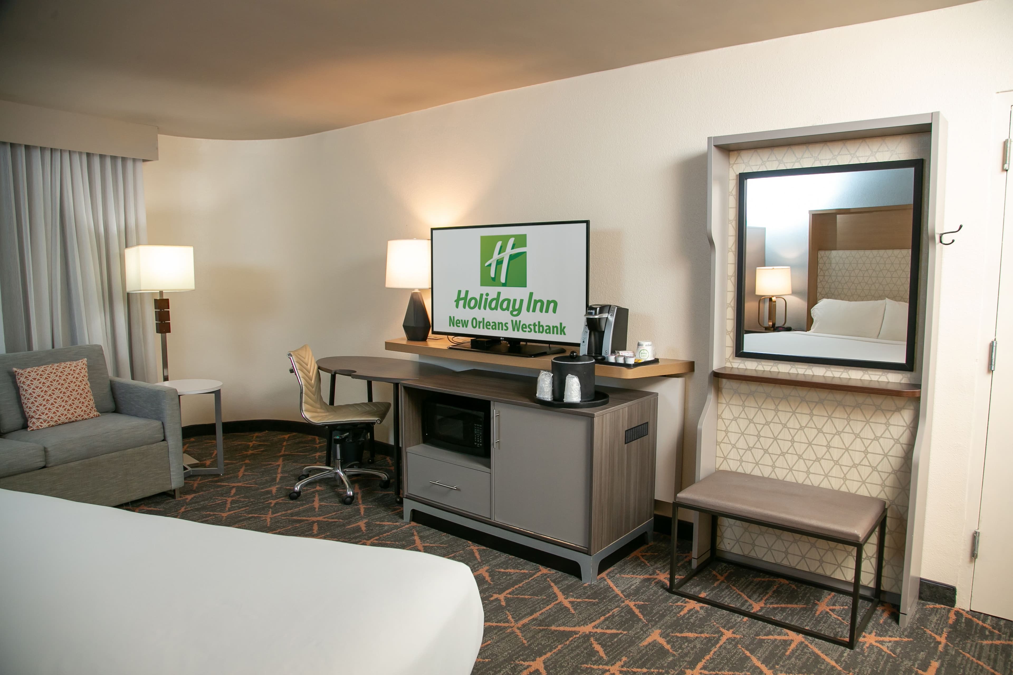 Holiday Inn New Orleans West Bank Tower — 14