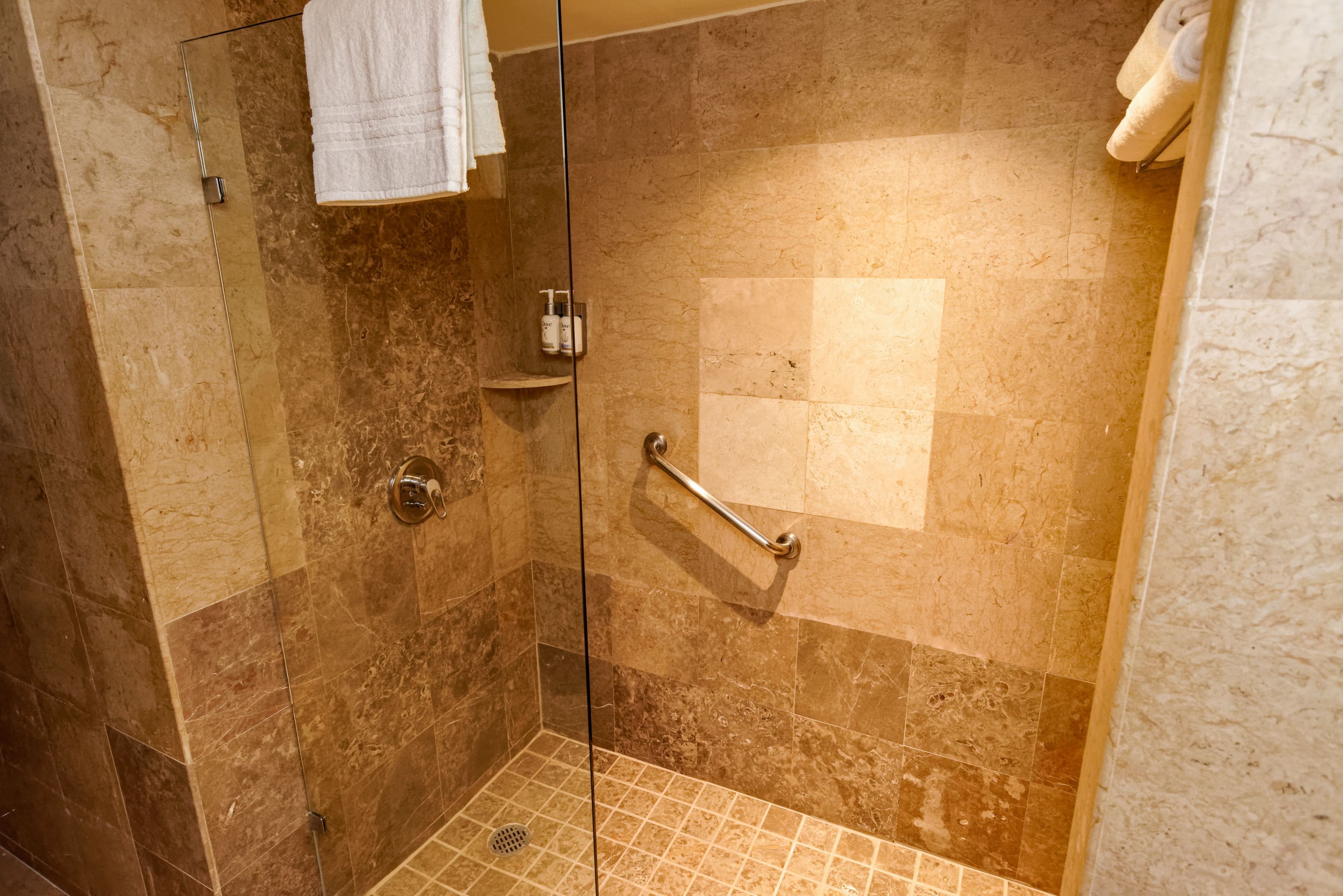 Holiday Inn Guadalajara Select — 3