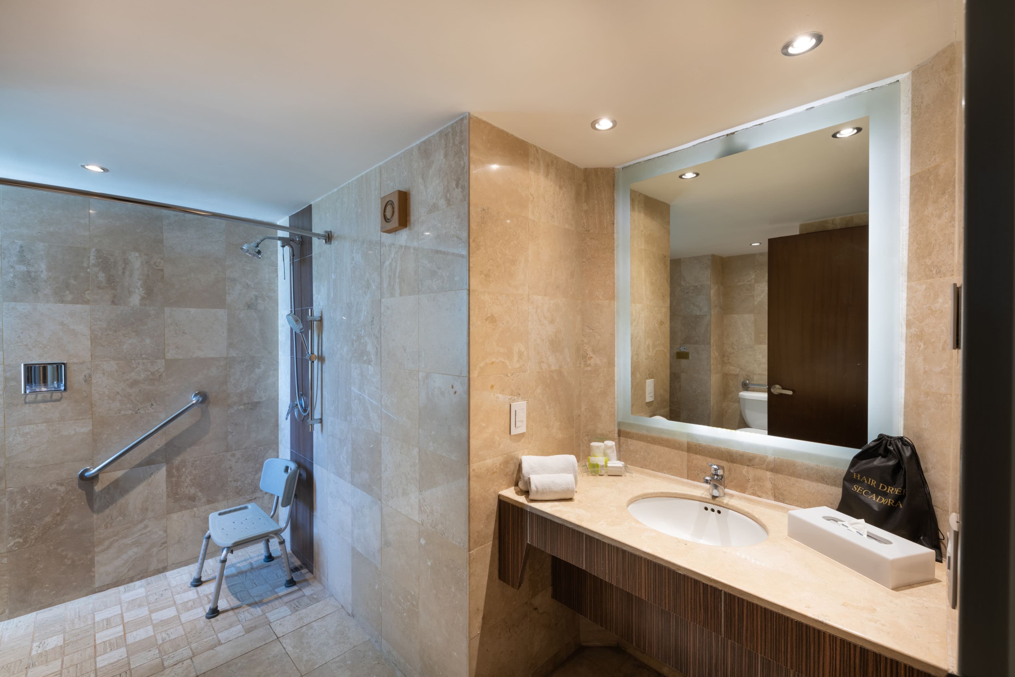 Holiday Inn Guadalajara Select — 21