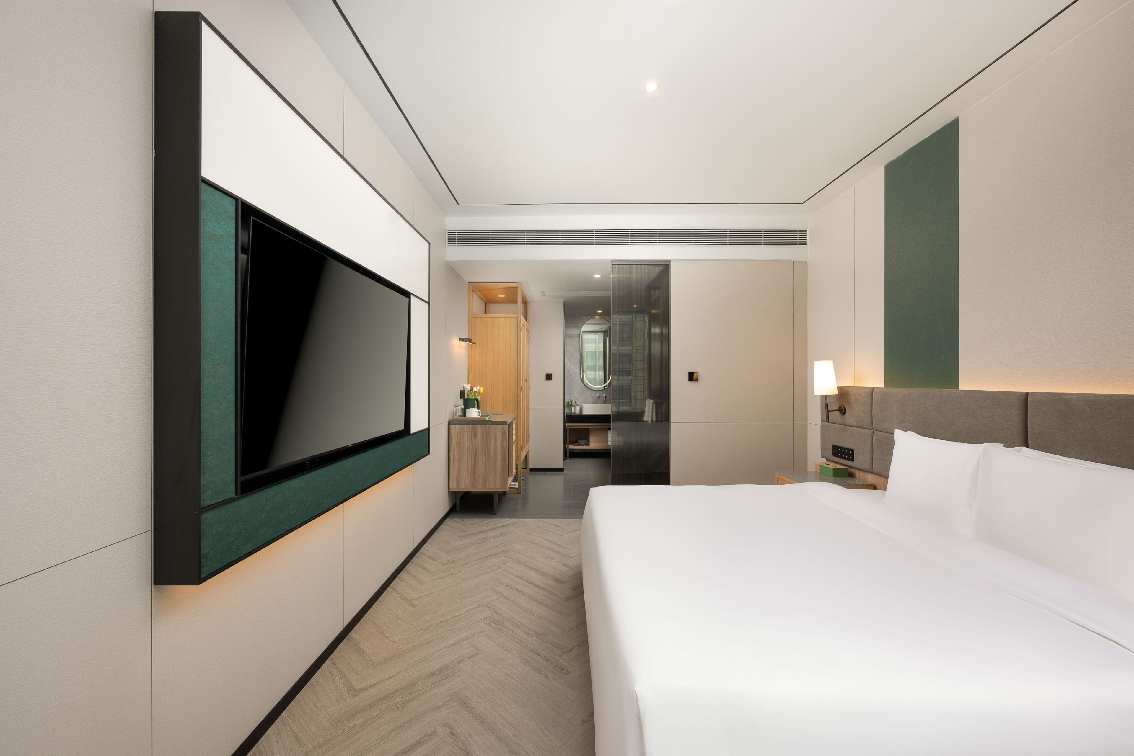 Holiday Inn Guangzhou Zhujiang New Town — 7