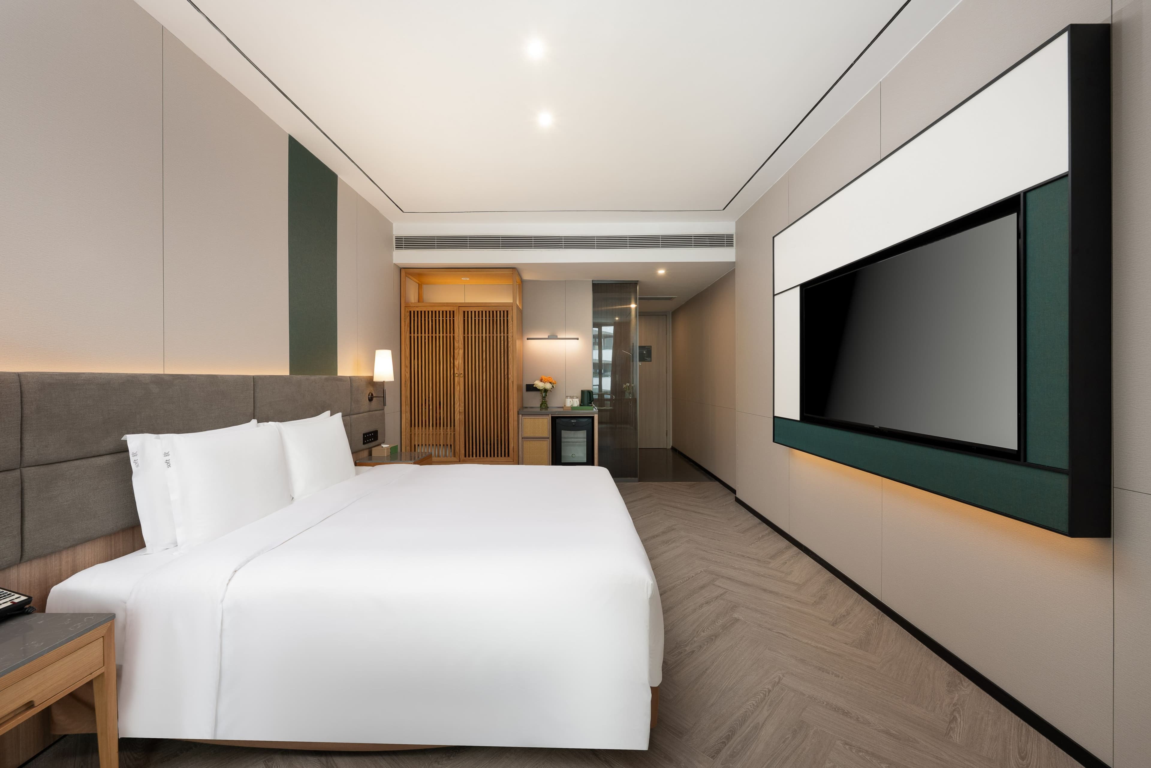Holiday Inn Guangzhou Zhujiang New Town - Image 5