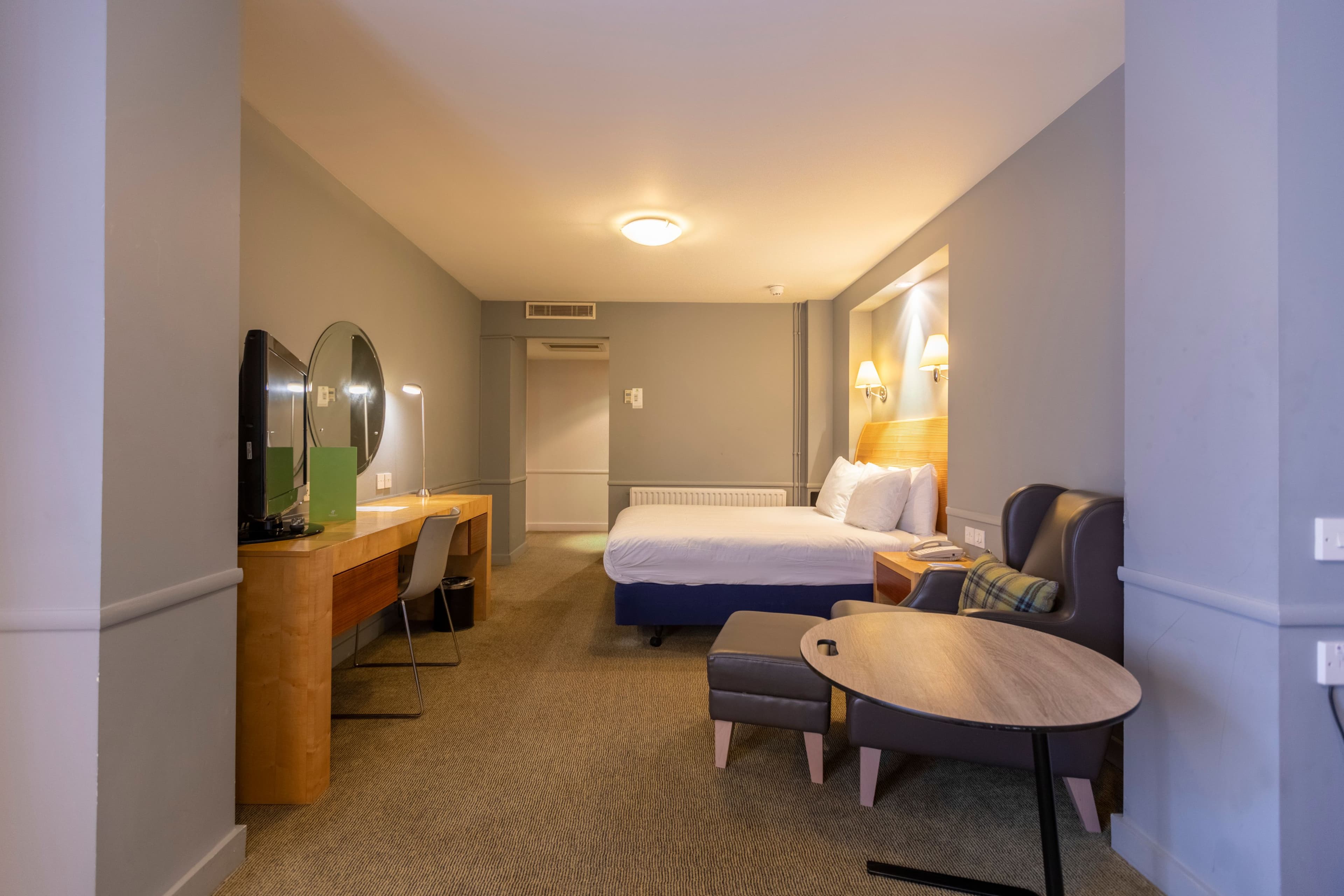 Holiday Inn Guildford — 9