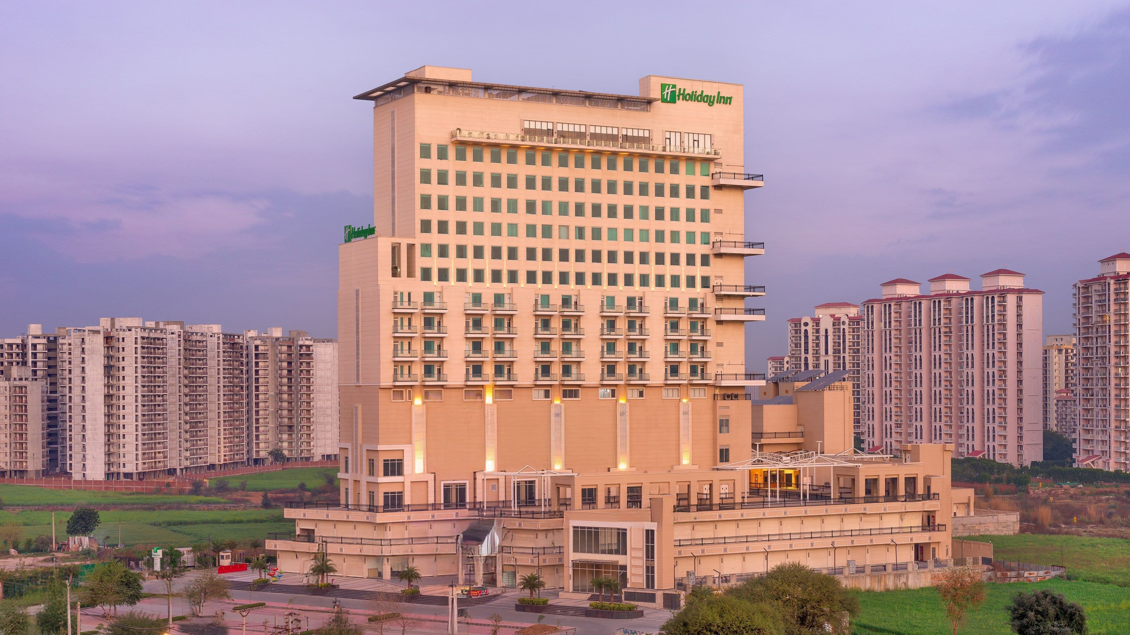 Holiday Inn Gurugram Sector 90 - Image 1