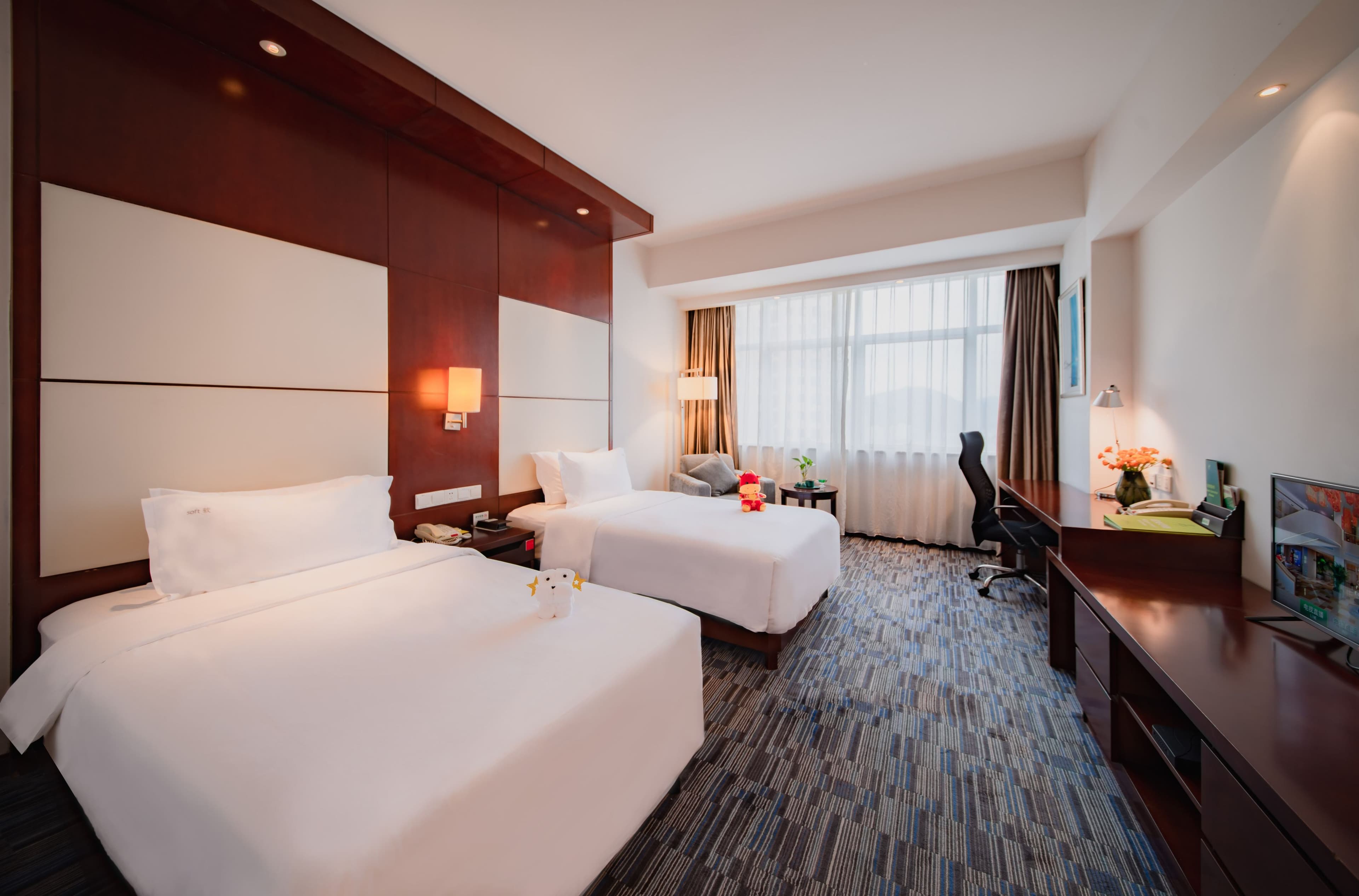 Holiday Inn Hangzhou Xiaoshan - Image 2