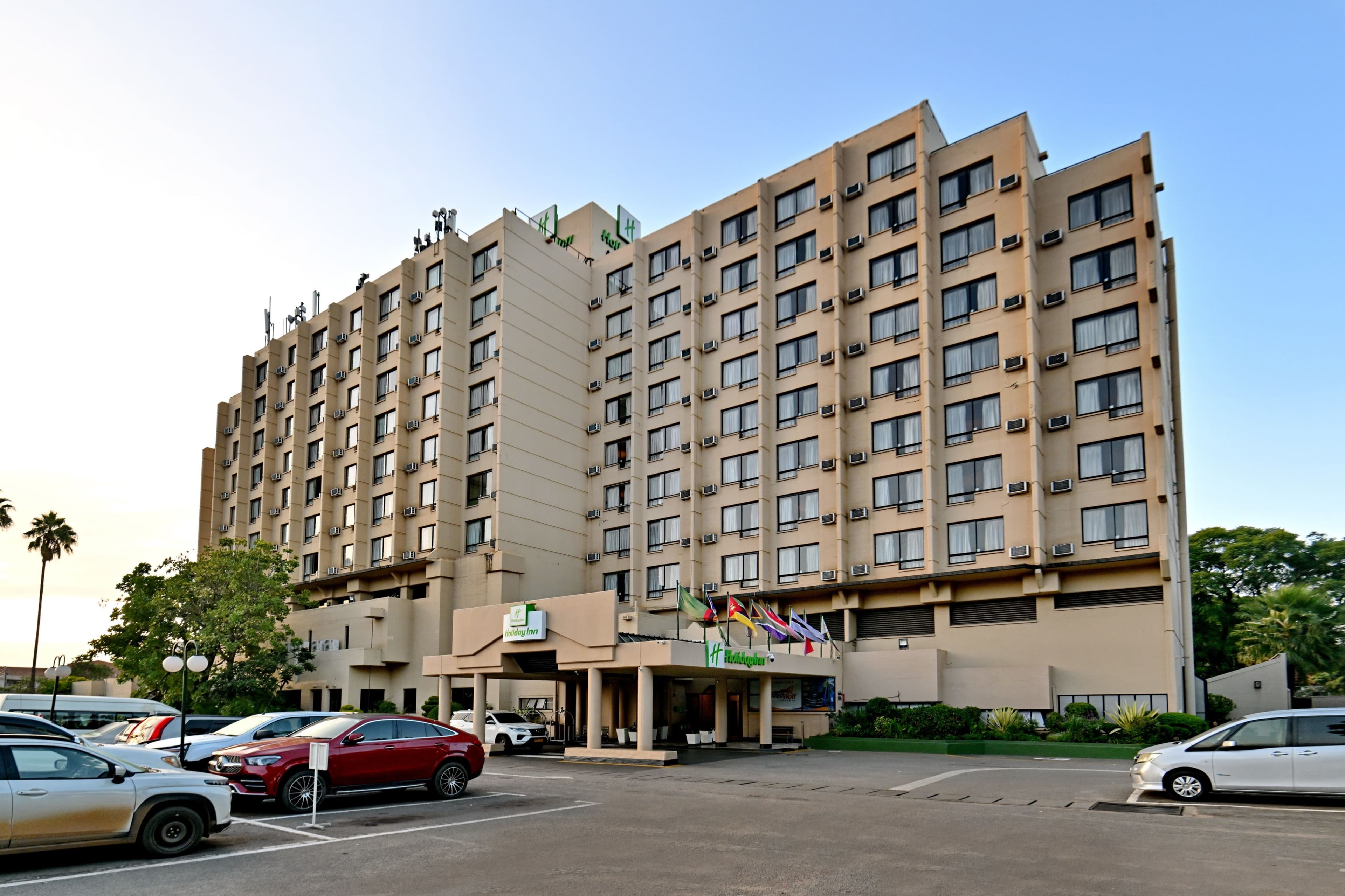 Holiday Inn Harare - Image 1