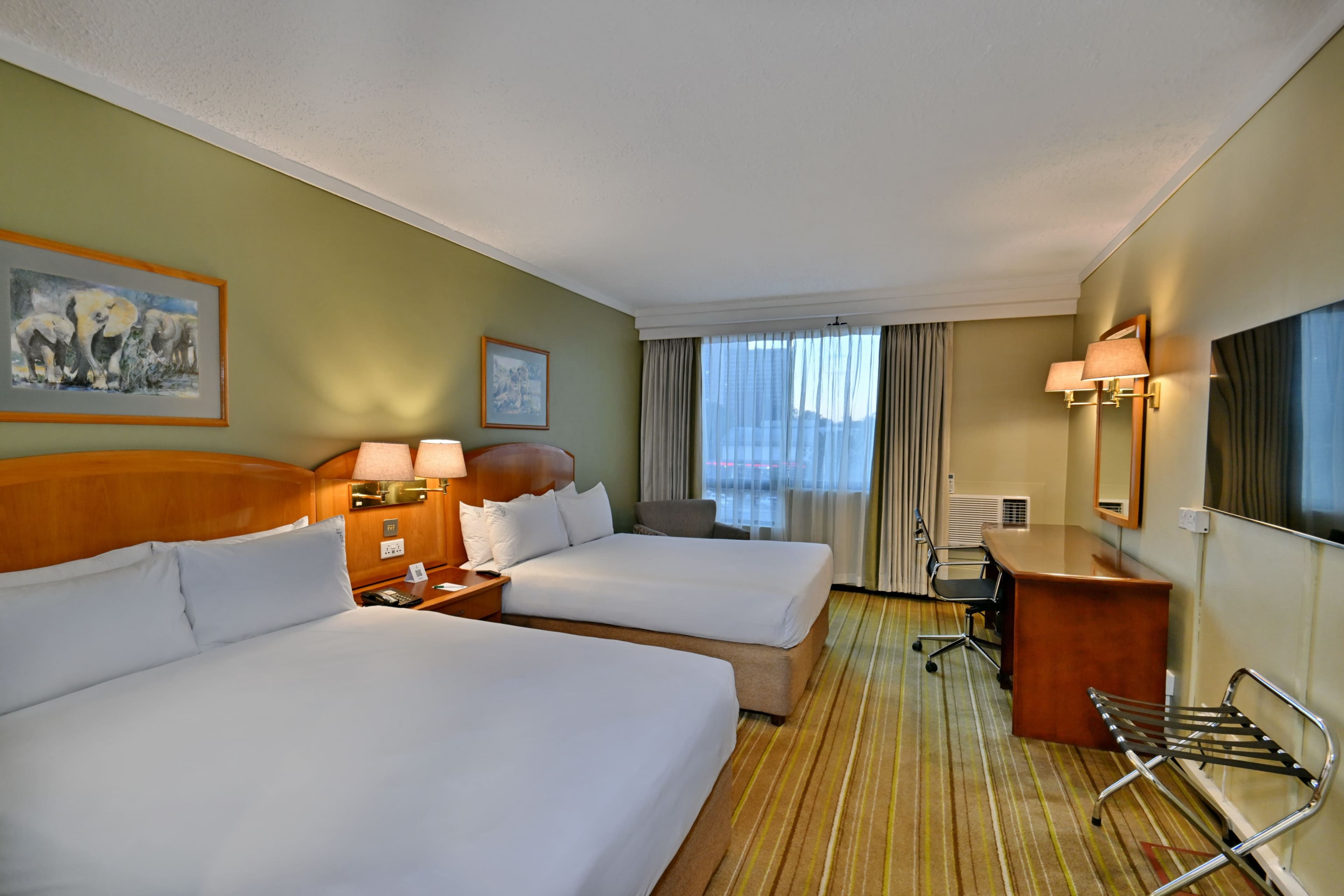 Holiday Inn Harare — 8