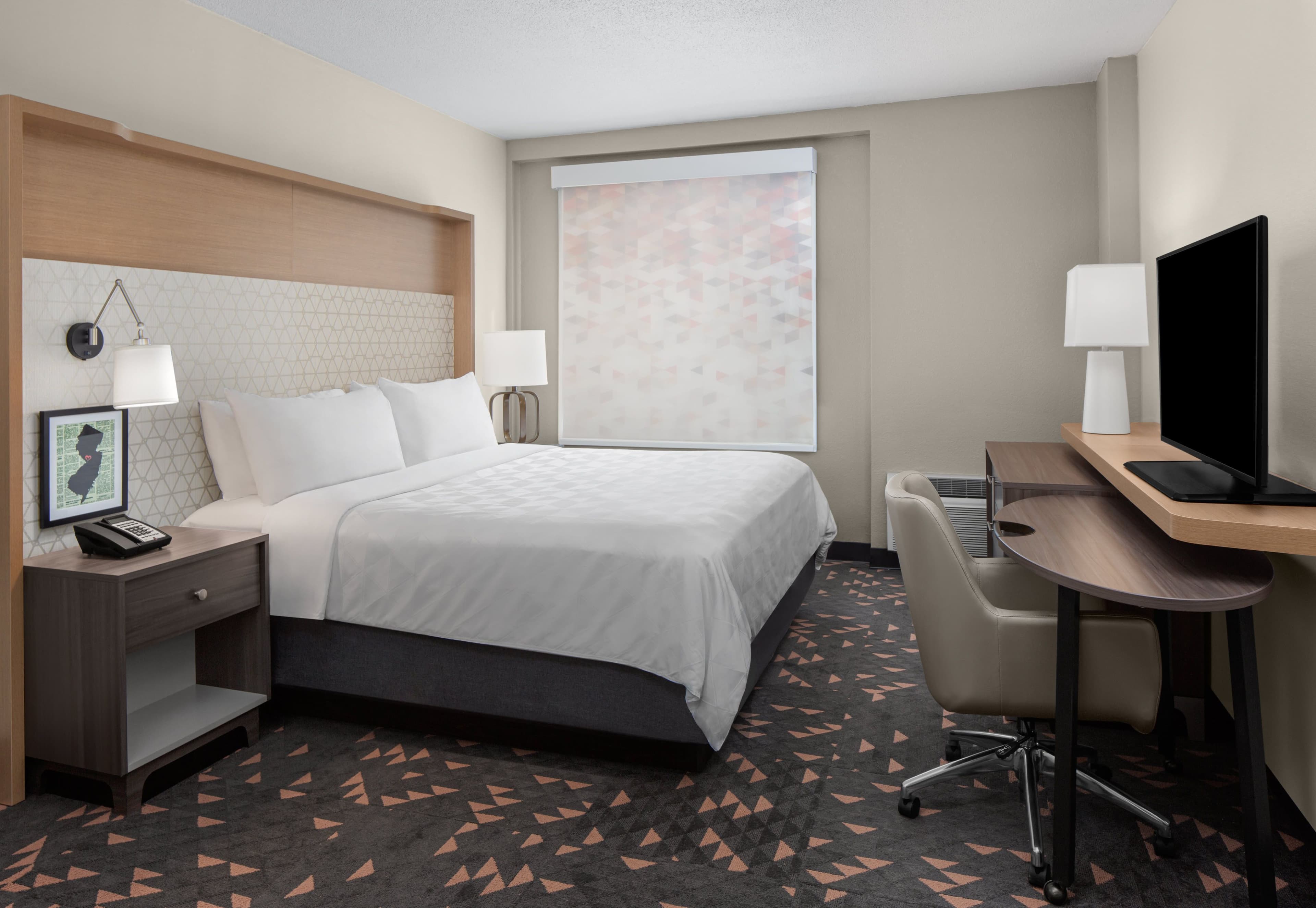 Holiday Inn Hasbrouck Heights-Meadowlands - Image 3