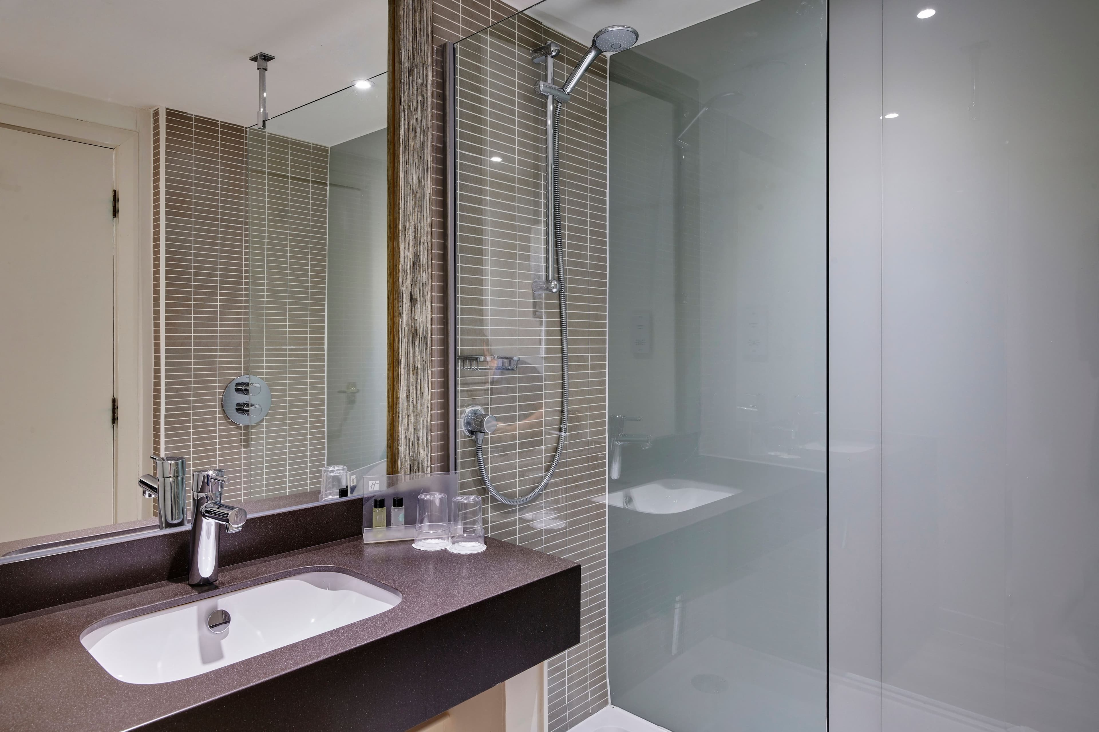 Holiday Inn Haydock M6, Jct.23 — 12
