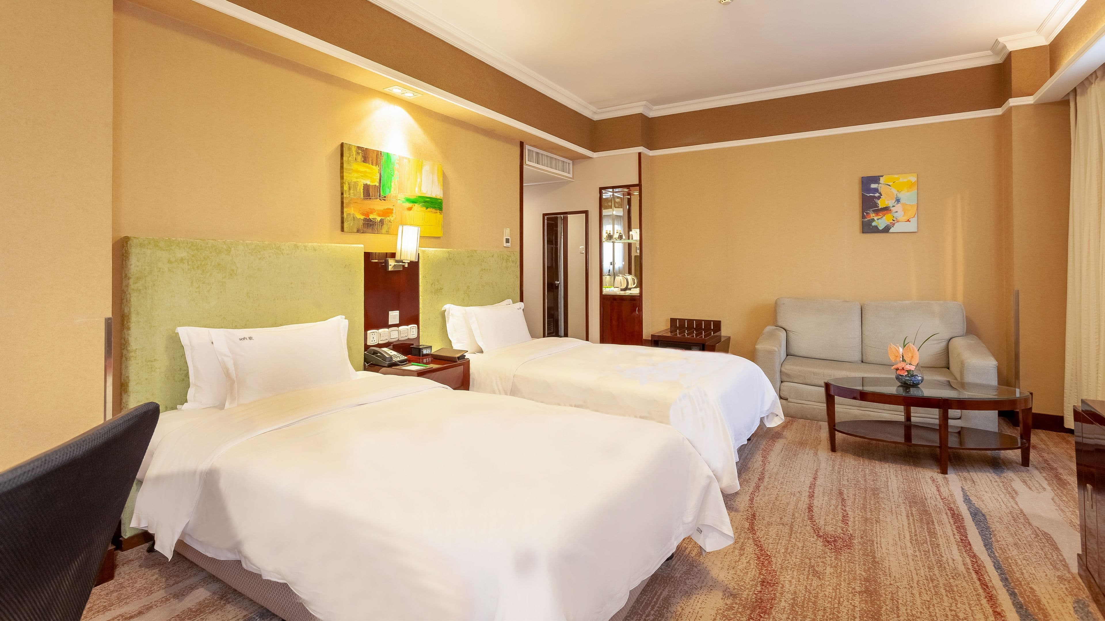 Holiday Inn Hefei - Image 3