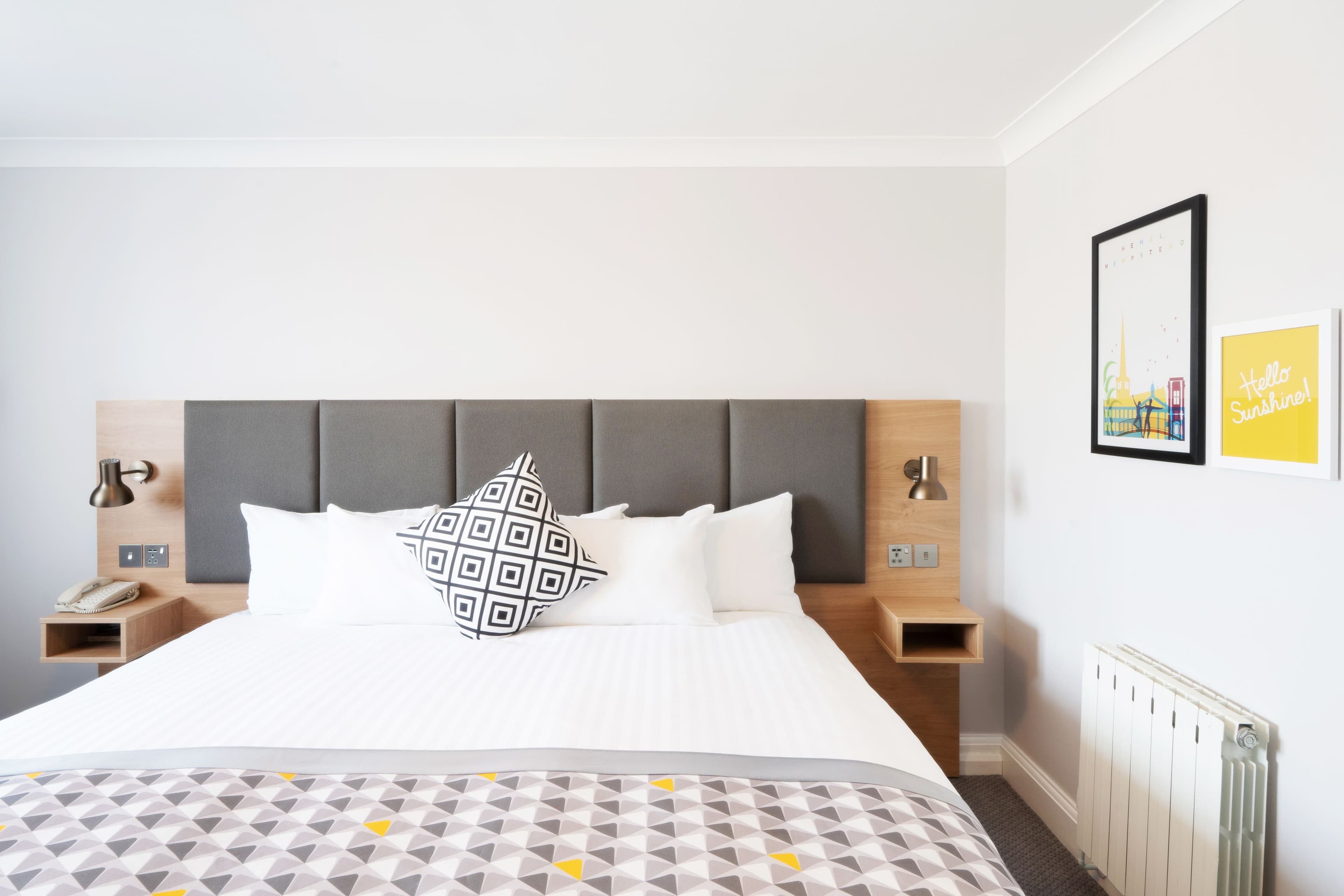 Holiday Inn Hemel Hempstead M1, Jct. 8 — 3
