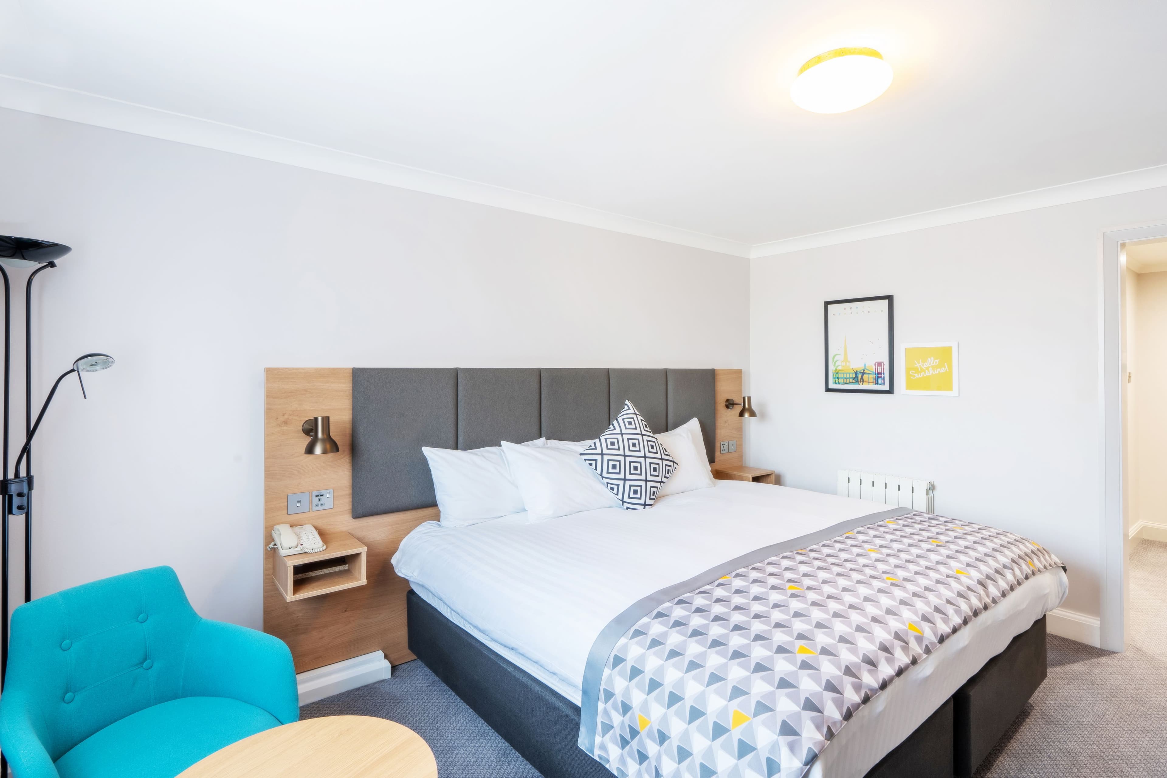 Holiday Inn Hemel Hempstead M1, Jct. 8 — 7