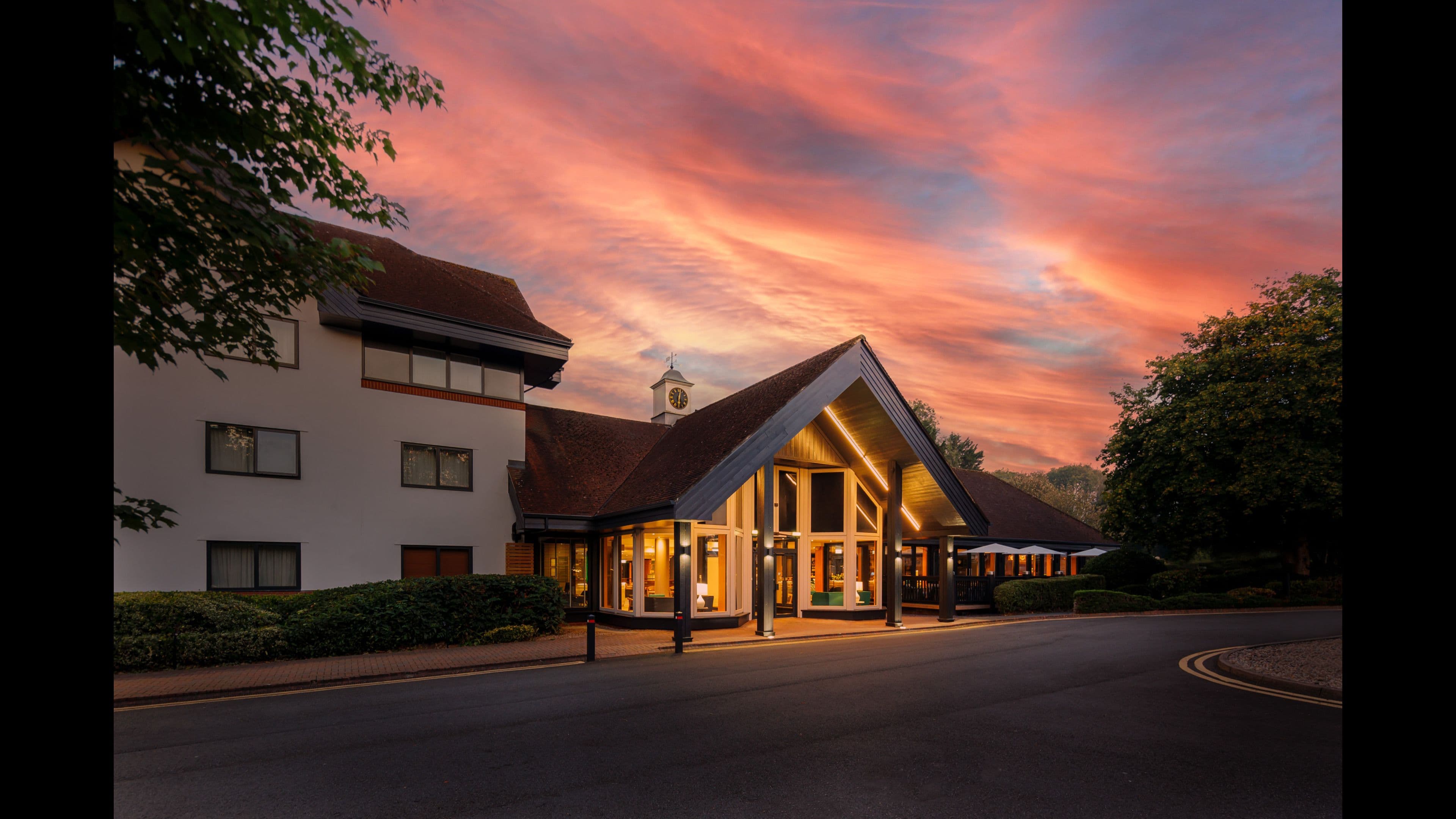 Holiday Inn Hemel Hempstead M1, Jct. 8 - Image 1