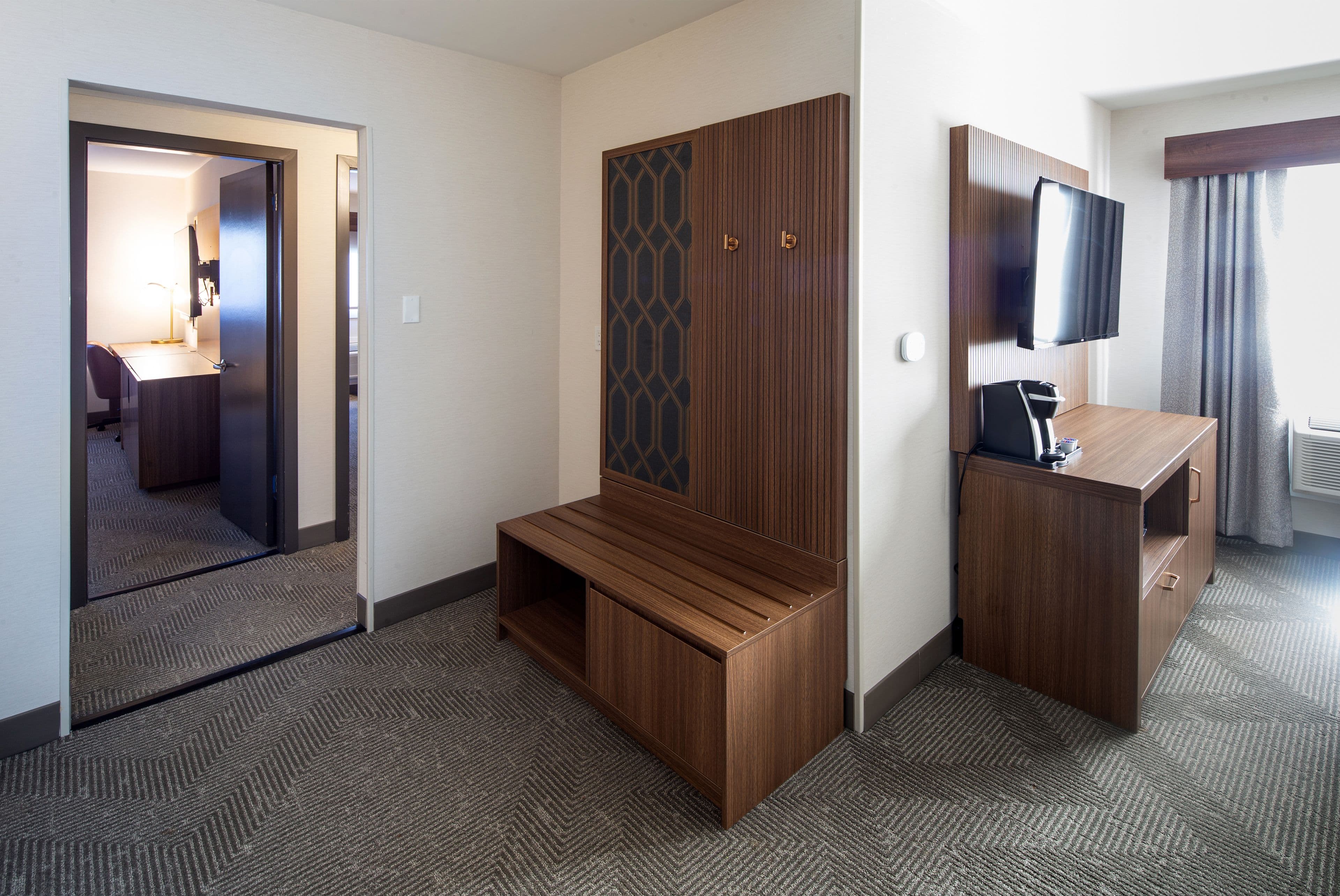 Holiday Inn Hinton — 30