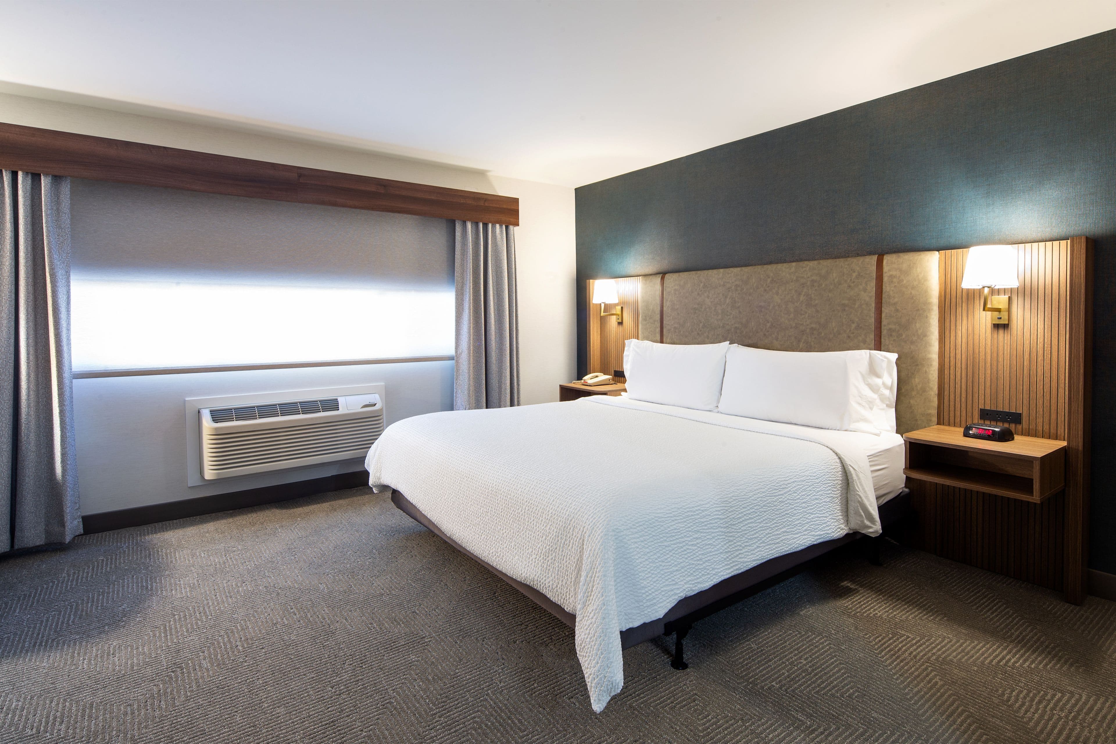Holiday Inn Hinton — 10