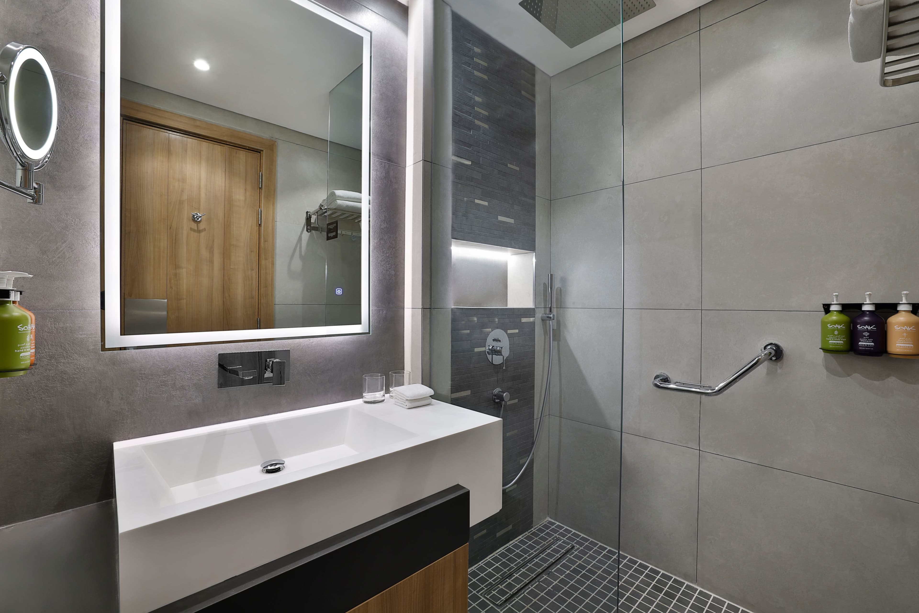 Holiday Inn & Suites Al Khobar - Image 3