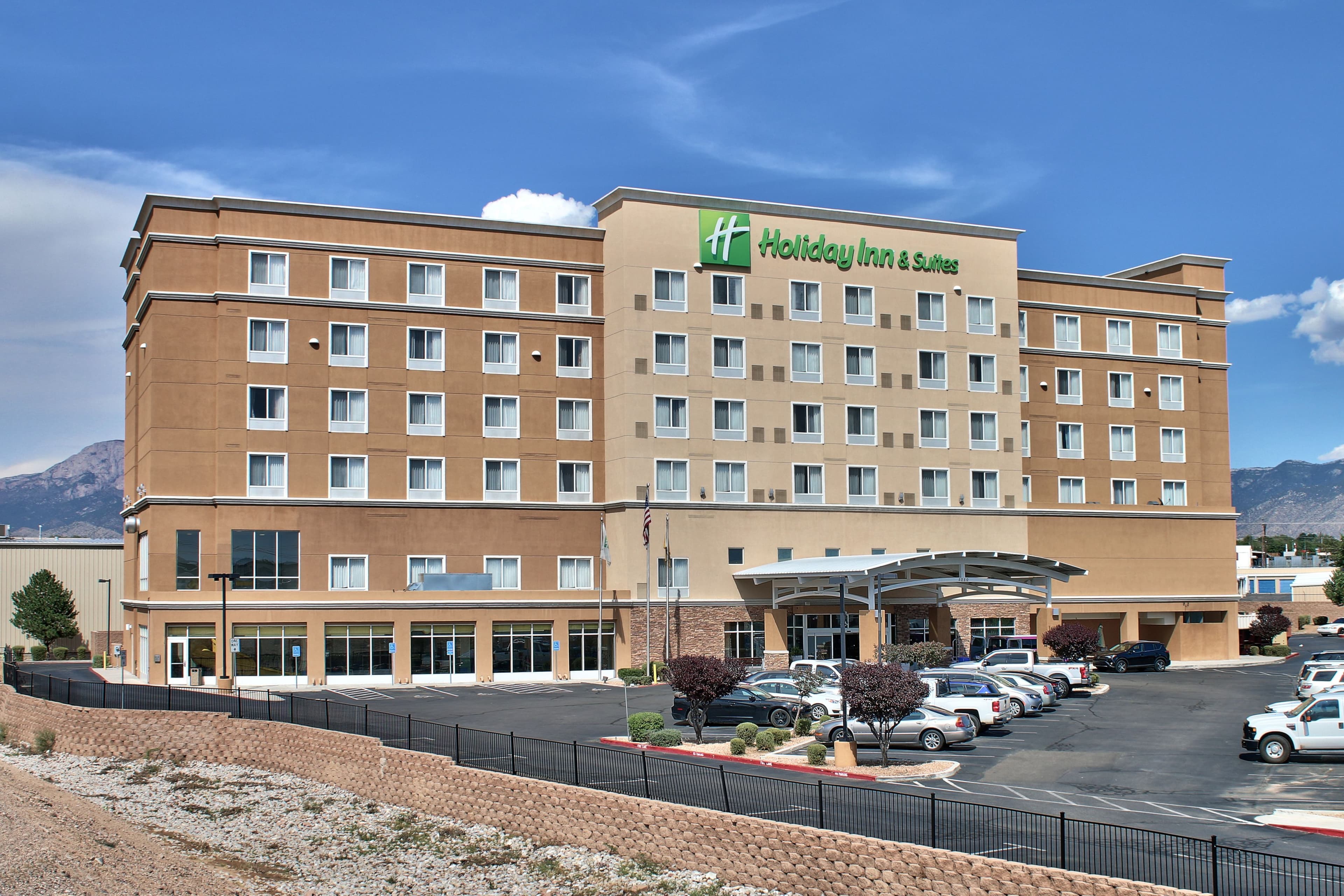 Holiday Inn & Suites Albuquerque-North I-25 - Image 1