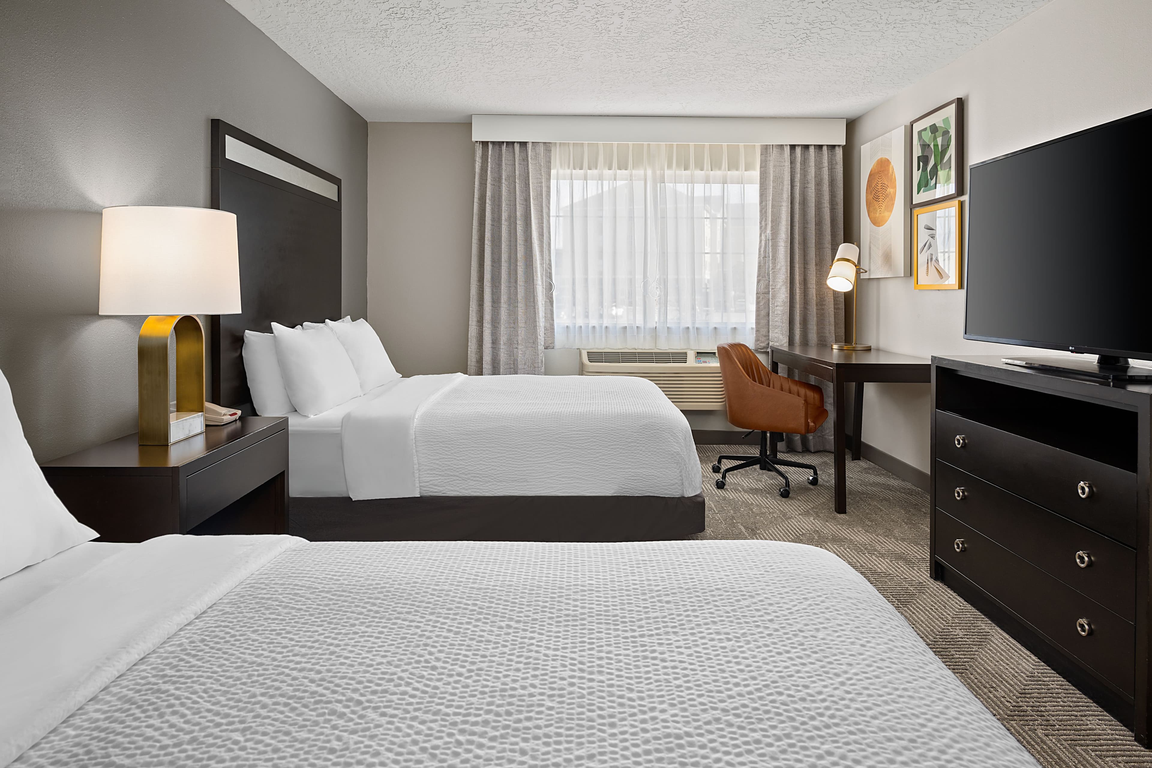 Holiday Inn & Suites Albuquerque Airport — 14
