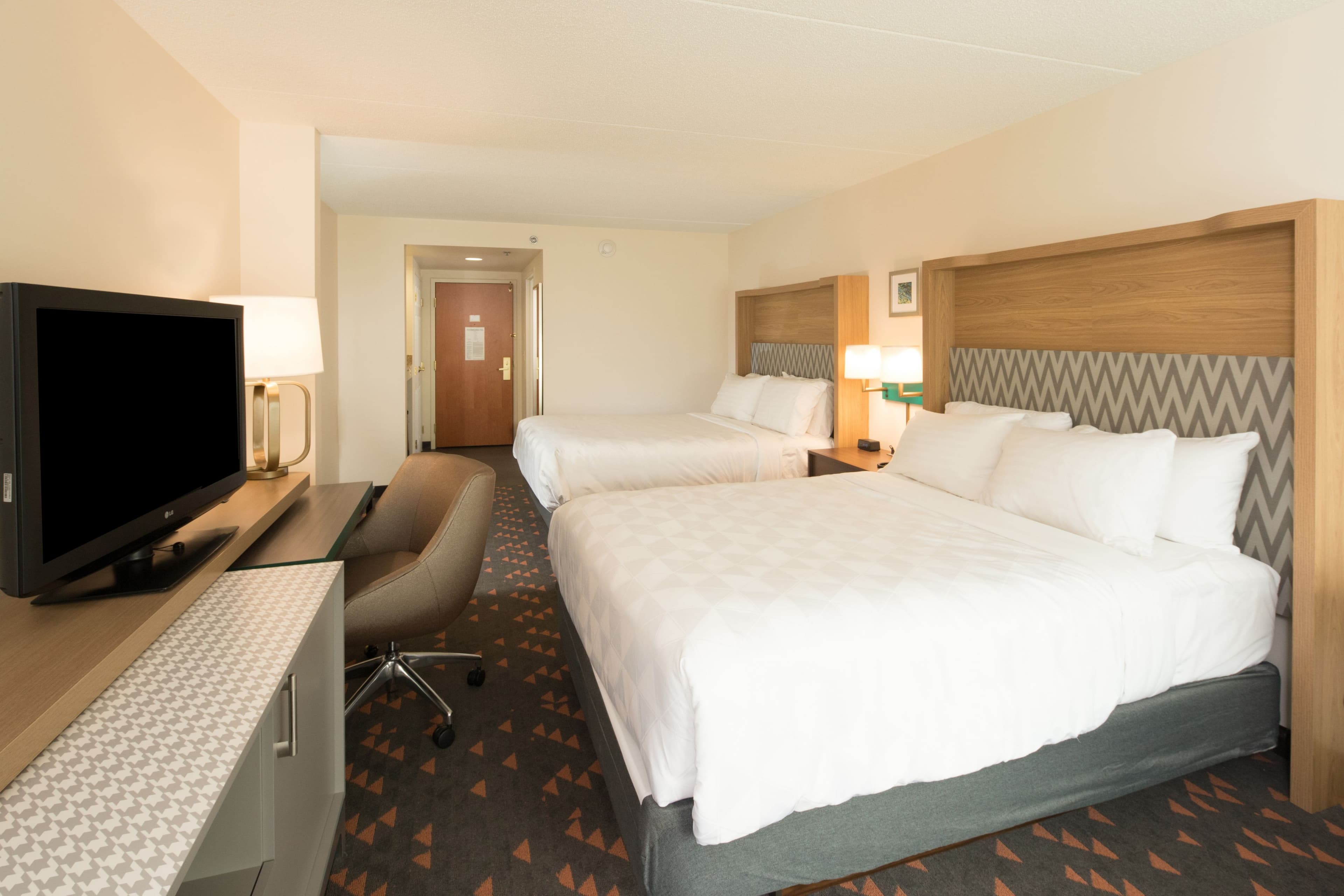 Holiday Inn & Suites Ann Arbor Univ. Michigan Area — 16