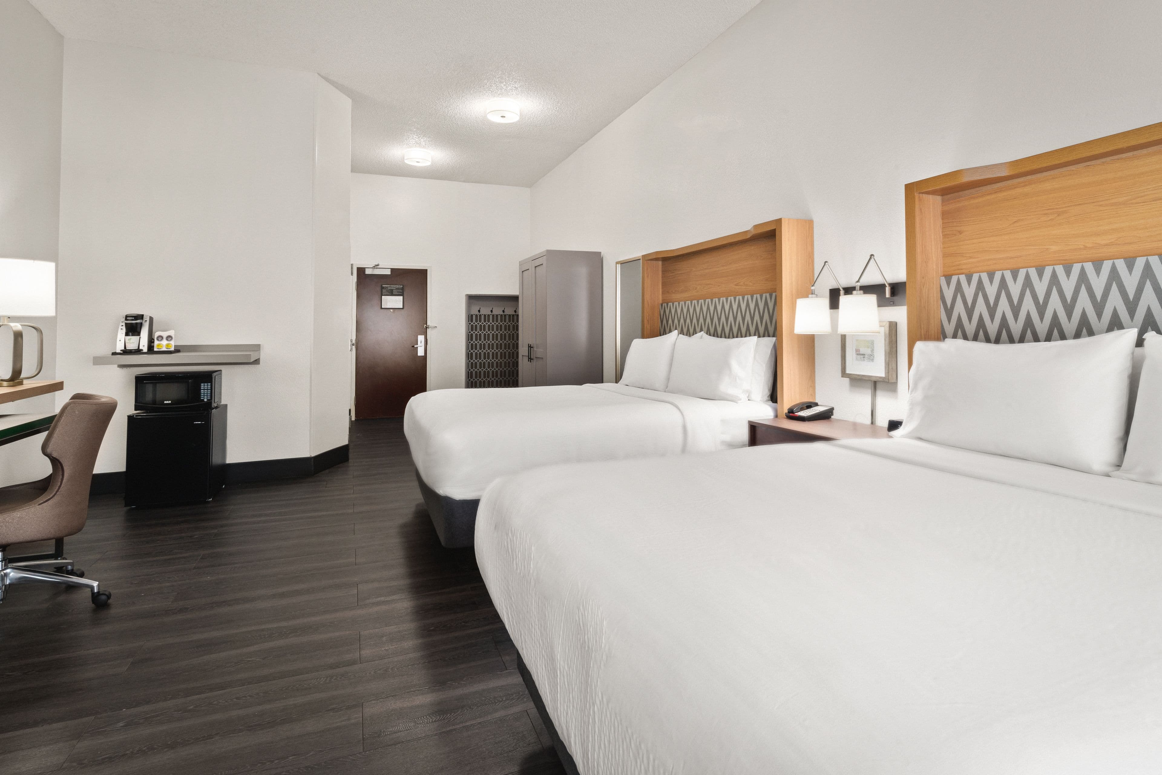 Holiday Inn & Suites Bothell — 43