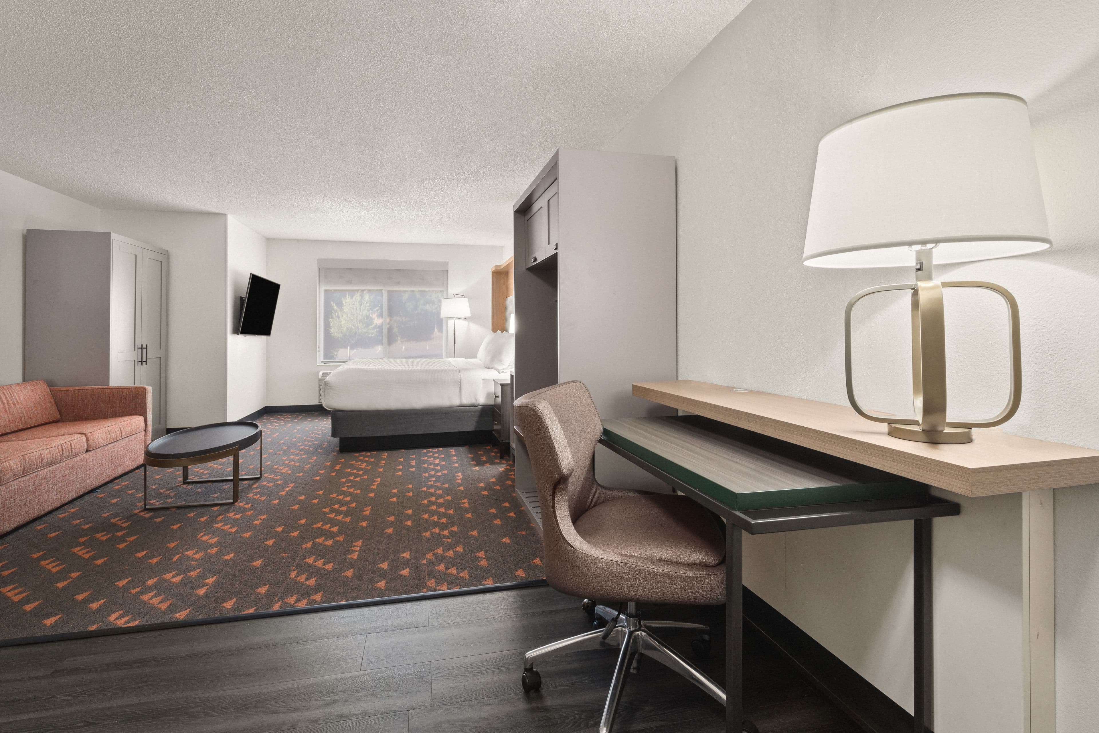 Holiday Inn & Suites Bothell — 18