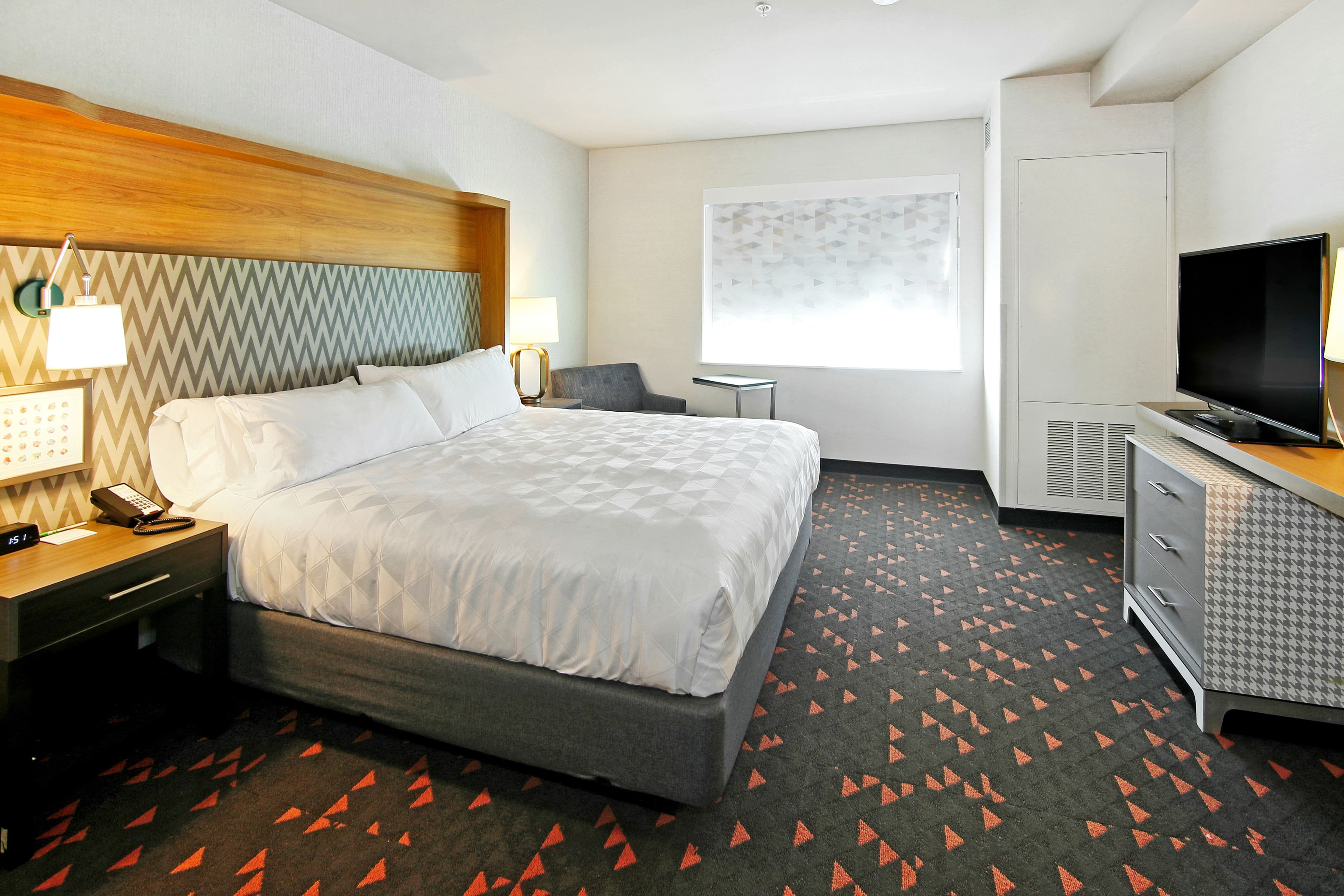 Holiday Inn & Suites Calgary Airport North — 6