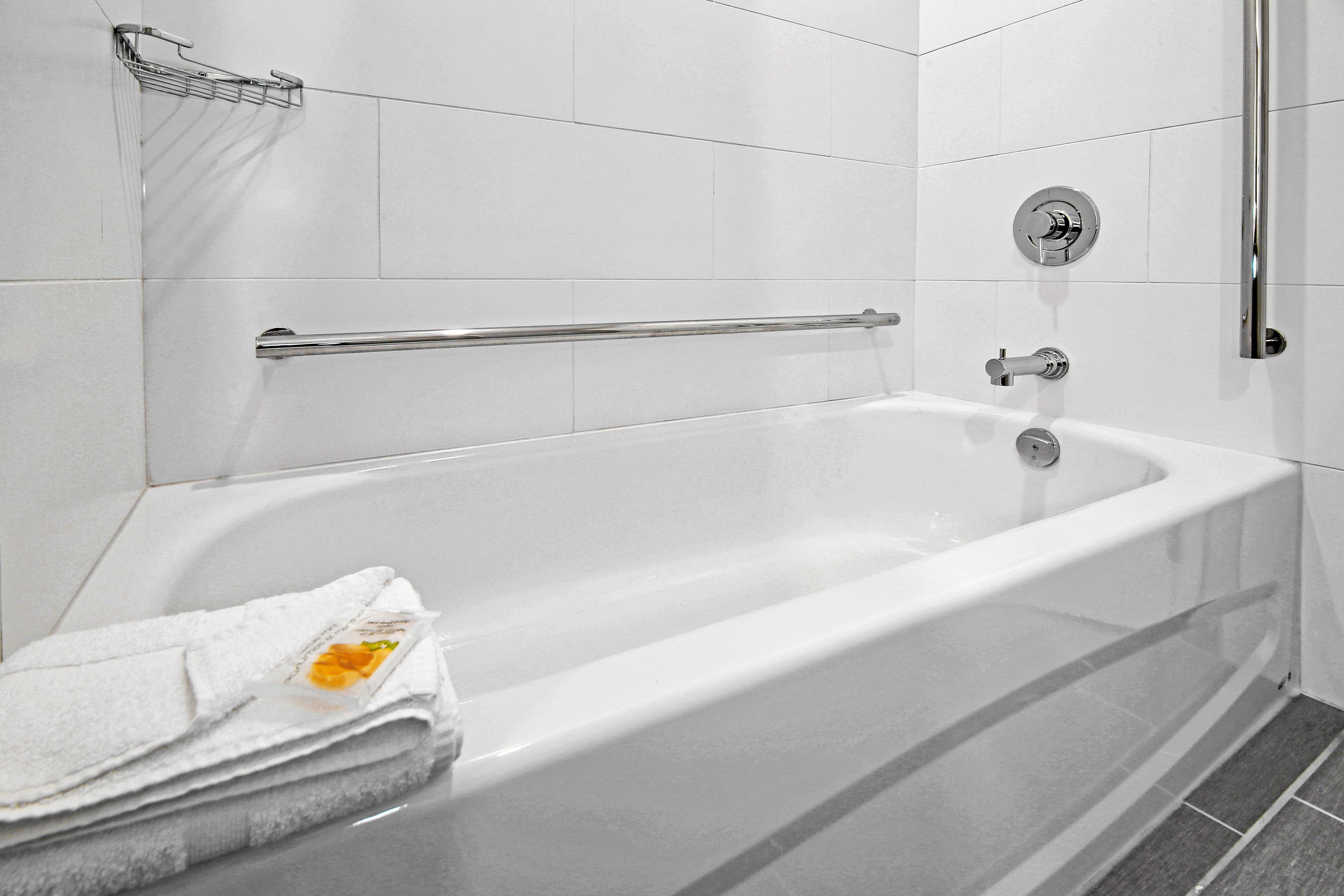 Holiday Inn & Suites Calgary Airport North — 23