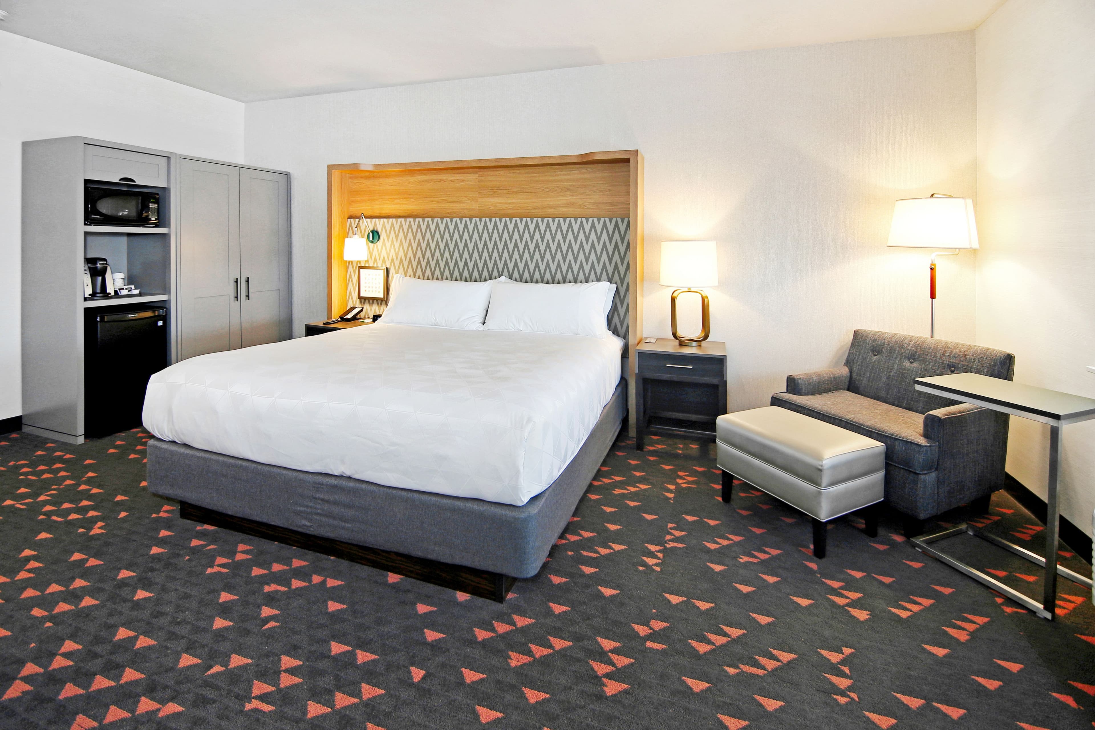 Holiday Inn & Suites Calgary Airport North — 10