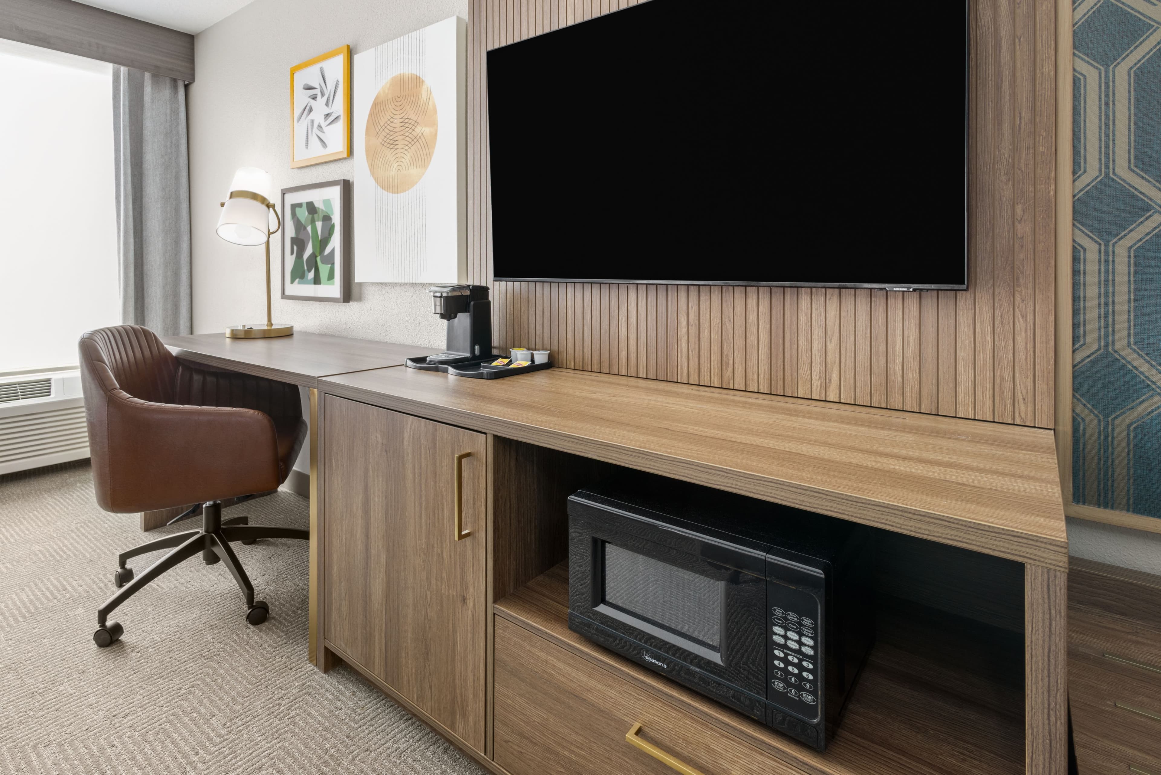 Holiday Inn & Suites Columbia NE - Ft Jackson Area — 14