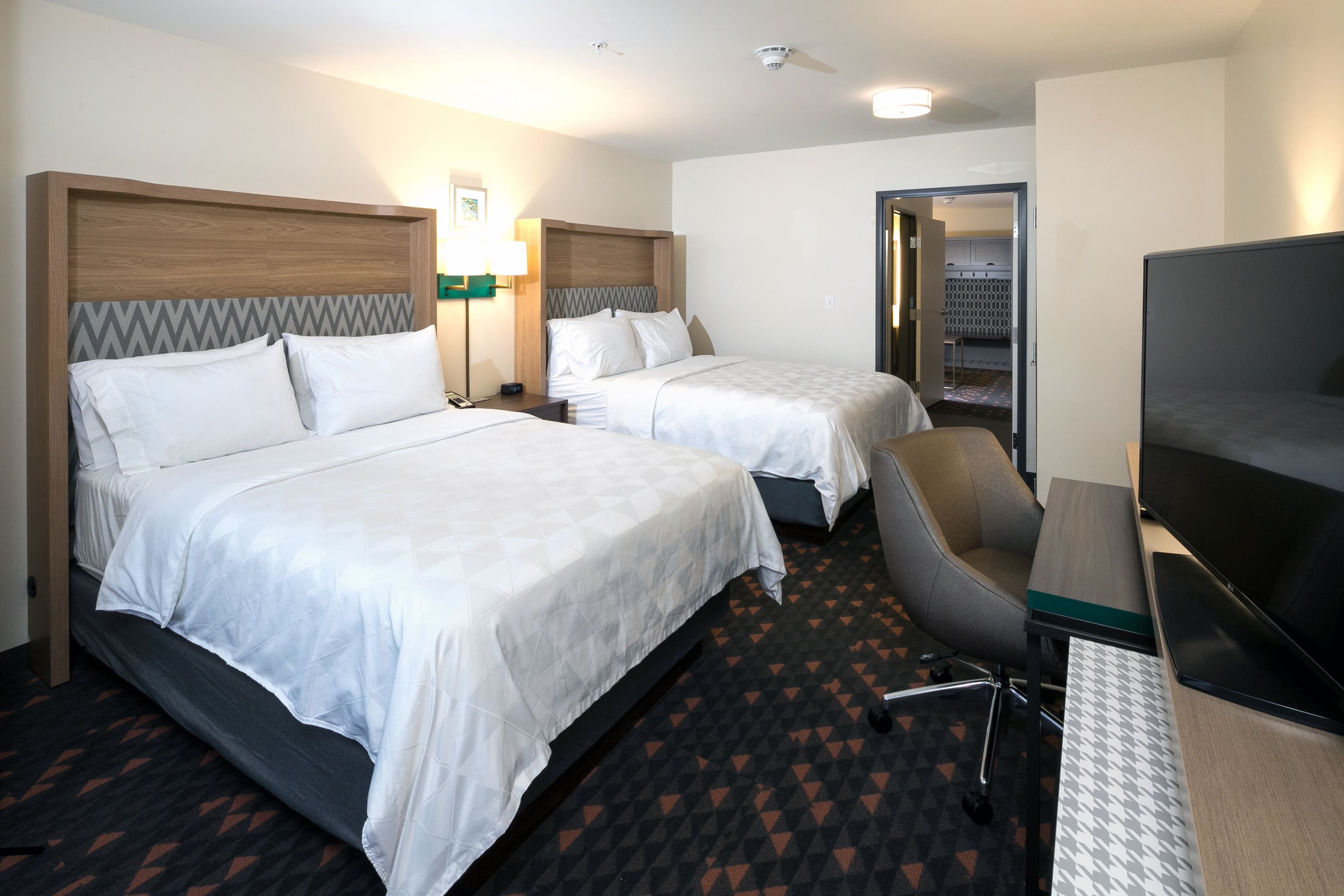 Holiday Inn & Suites Kalamazoo West — 60