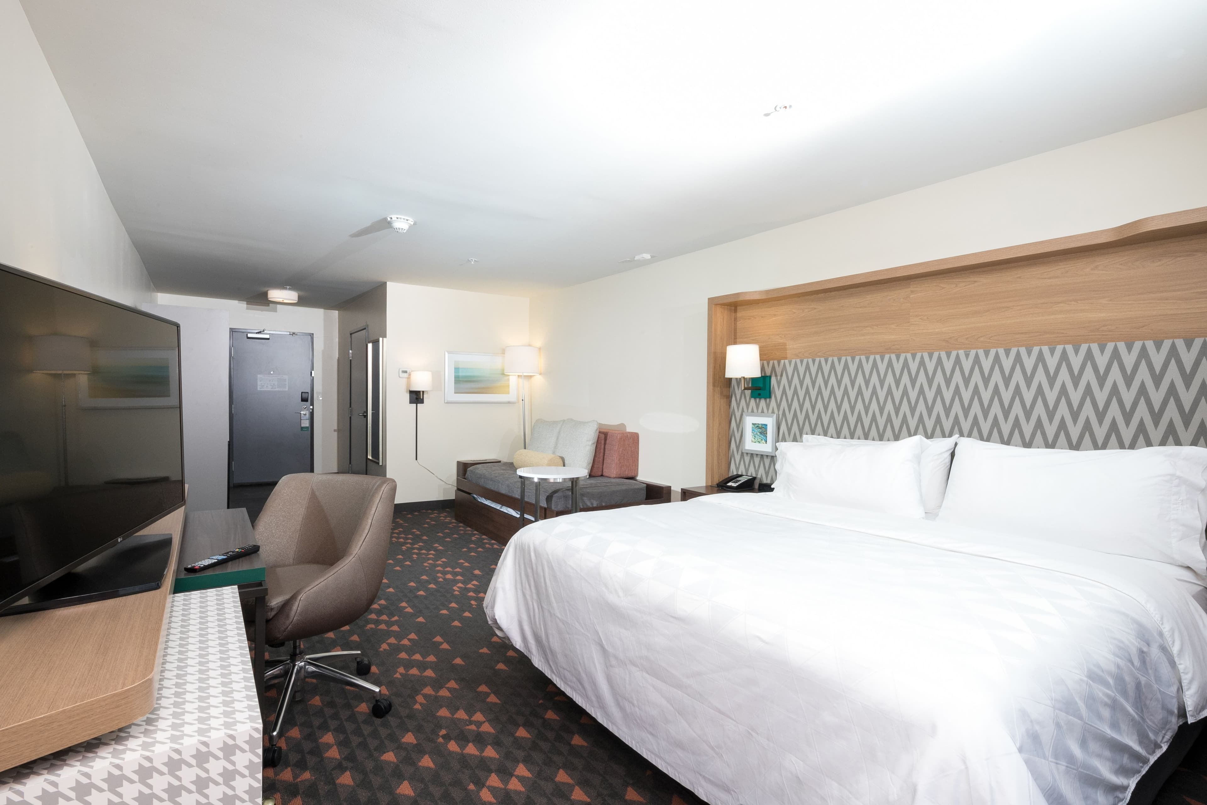 Holiday Inn & Suites Kalamazoo West — 17