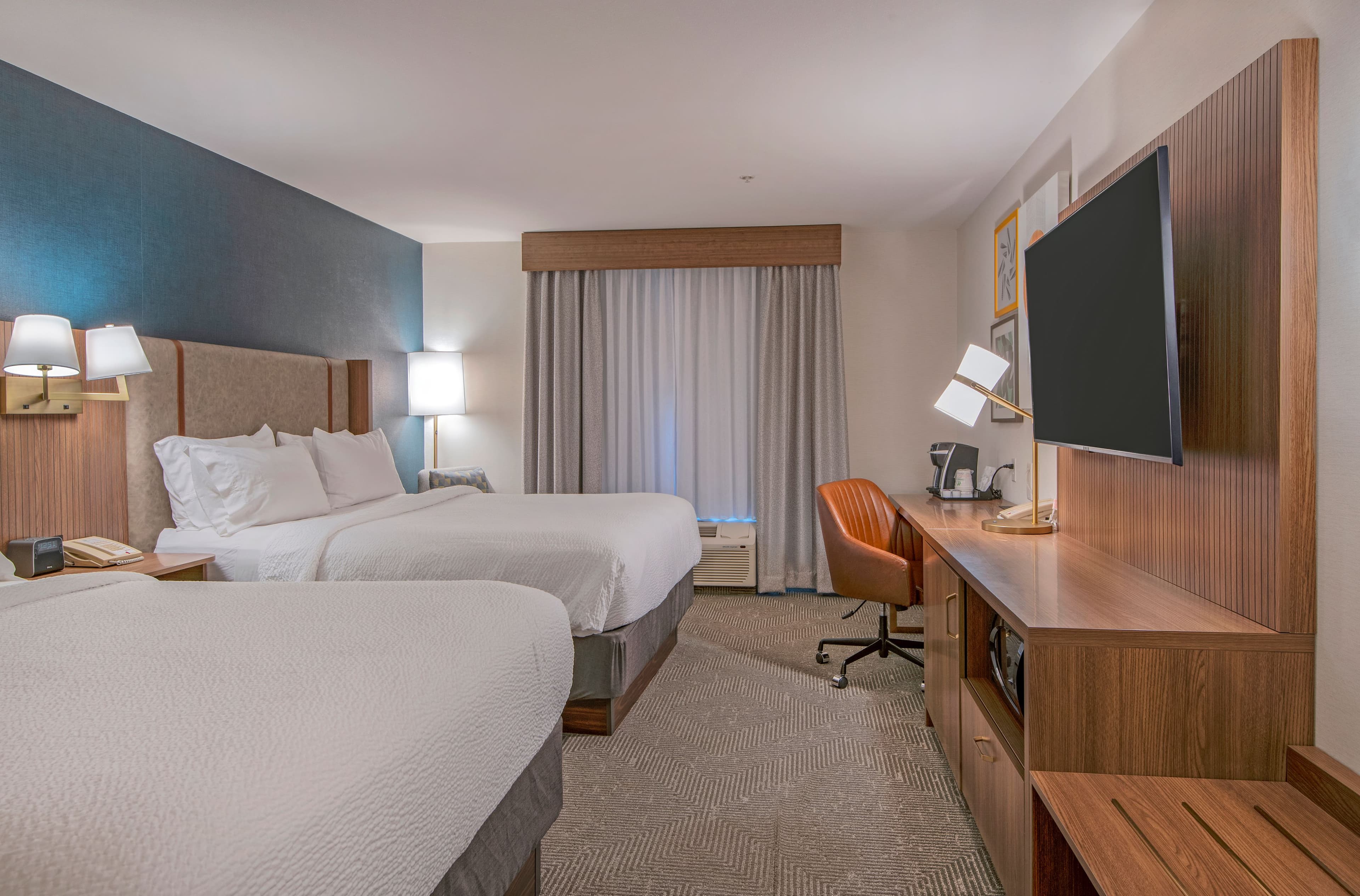 Holiday Inn & Suites Kamloops — 26