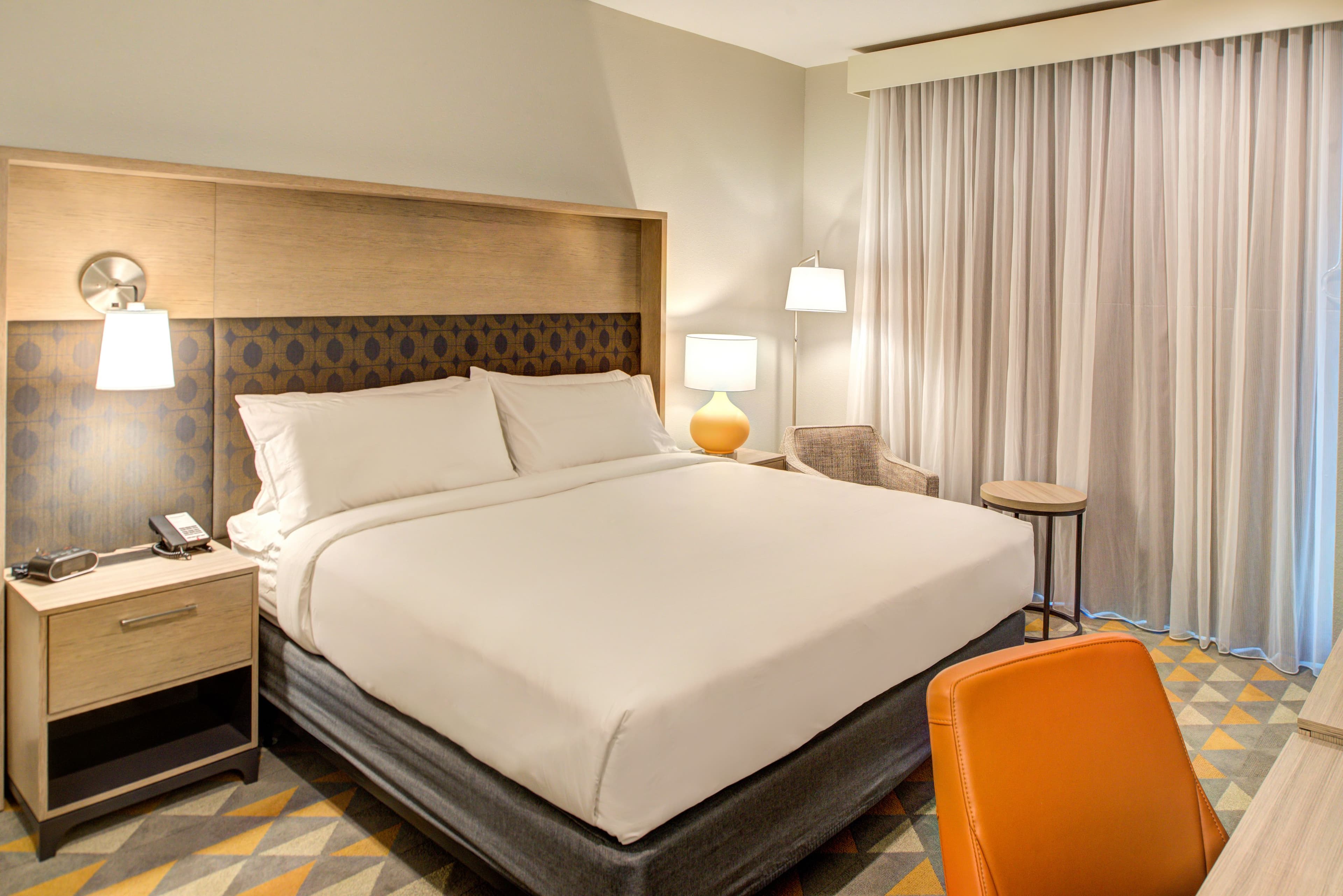 Holiday Inn & Suites Houston West - Katy Mills — 8