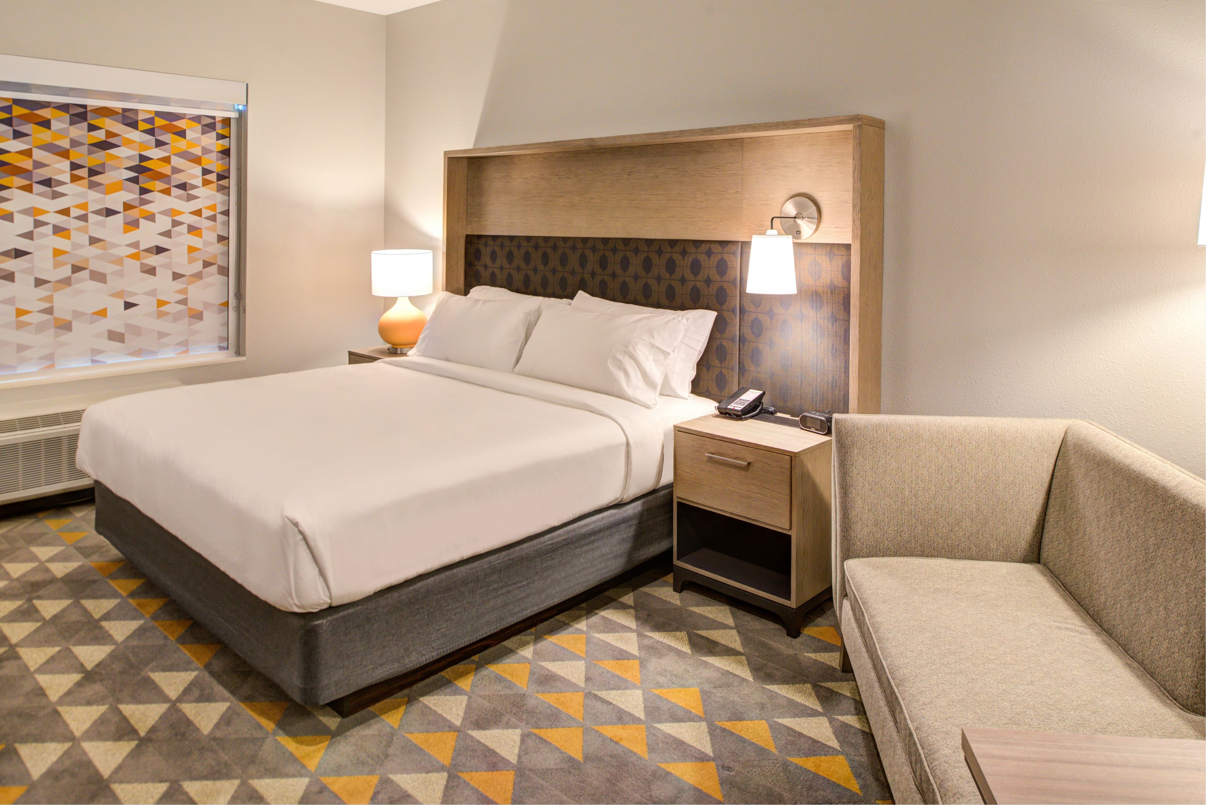 Holiday Inn & Suites Houston West - Katy Mills - Image 3