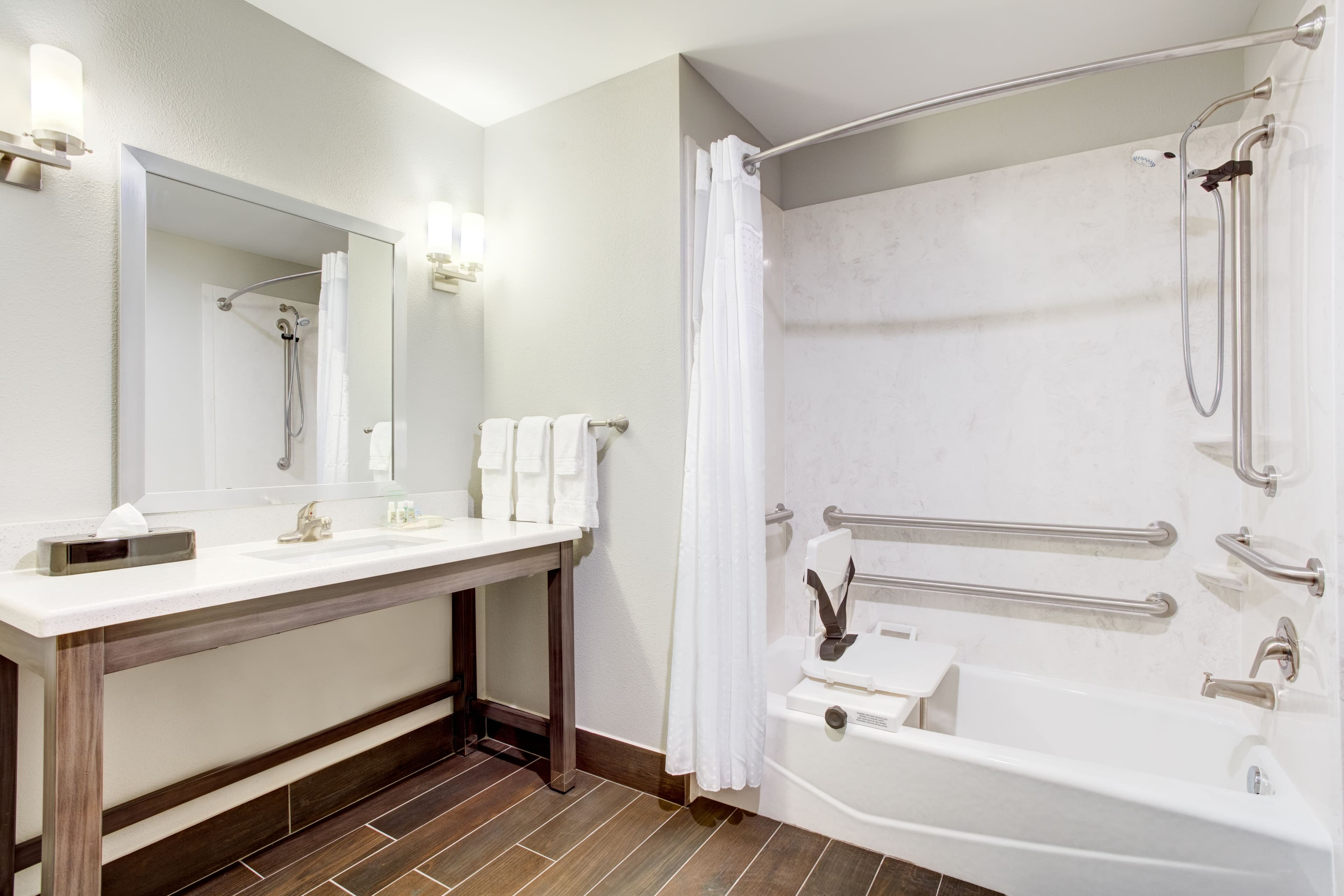 Holiday Inn & Suites Lafayette North — 27