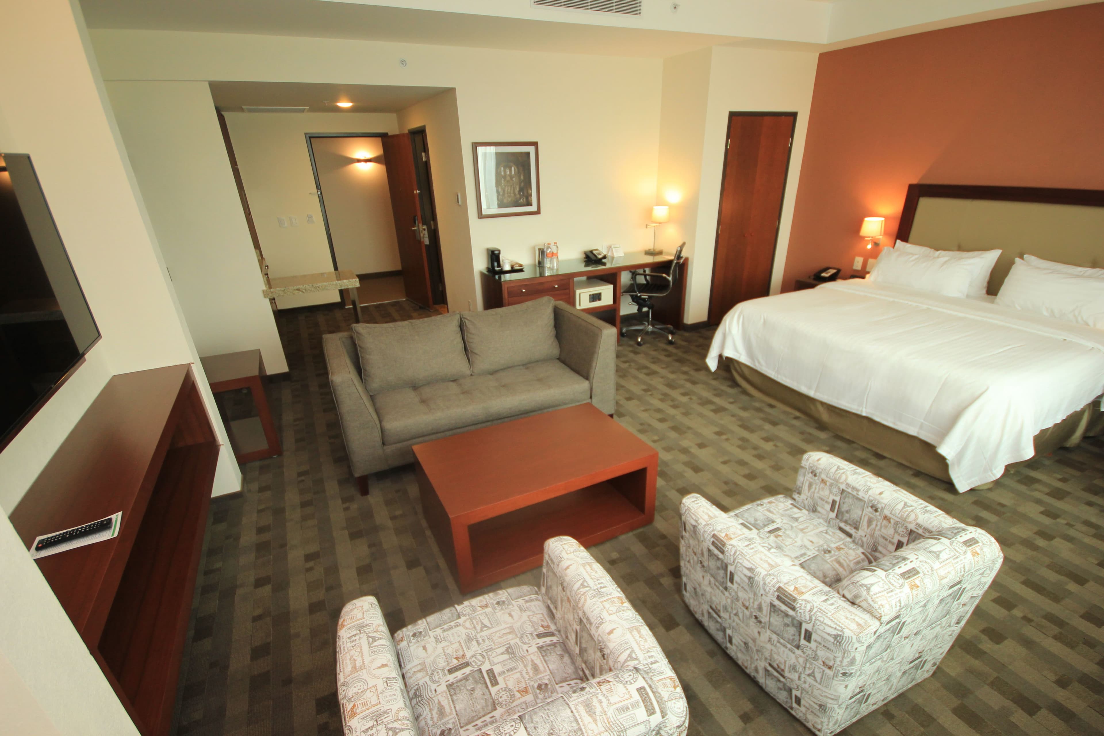 Holiday Inn & Suites Leon Plaza Mayor — 34