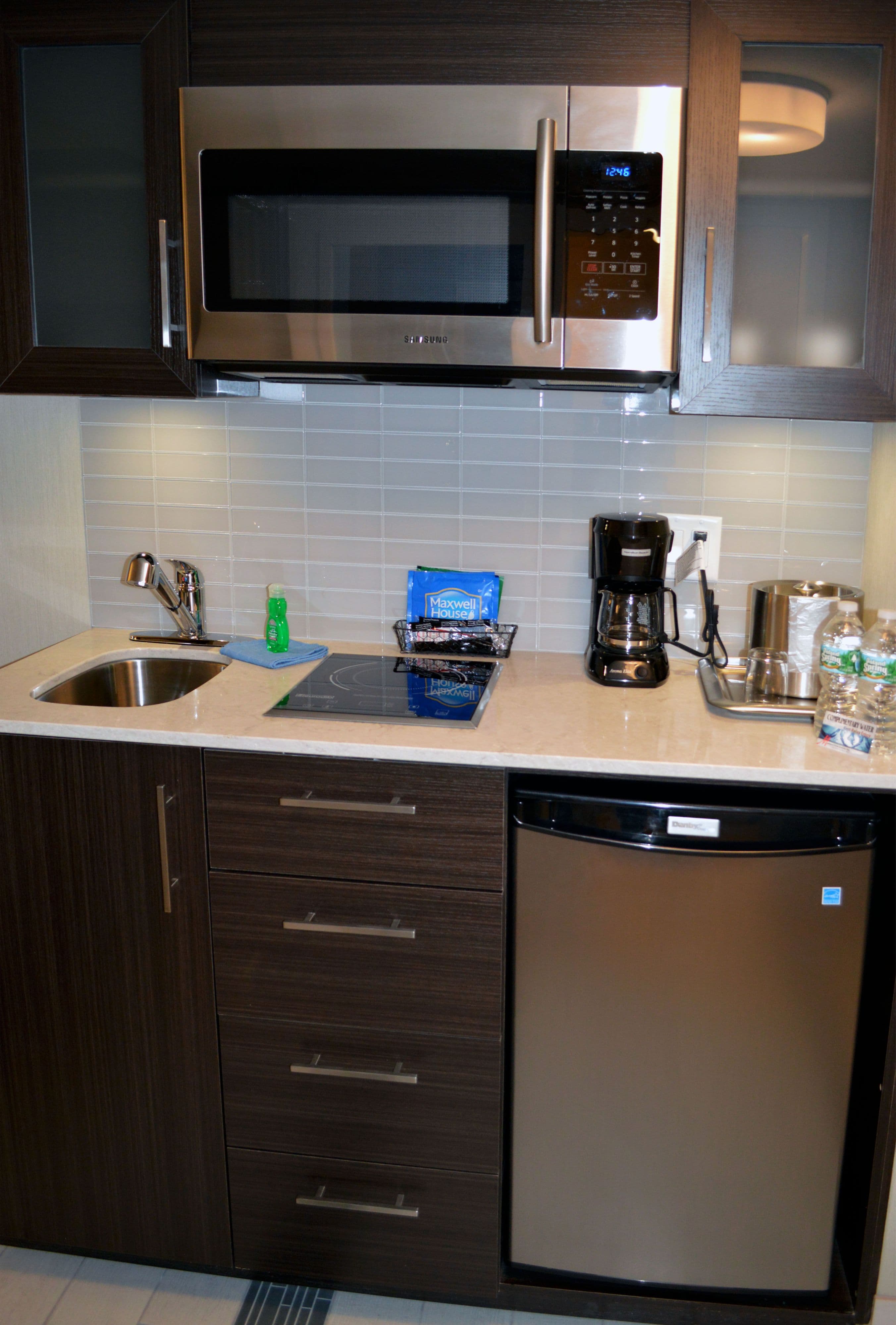 Holiday Inn & Suites Syracuse Airport - Liverpool — 6