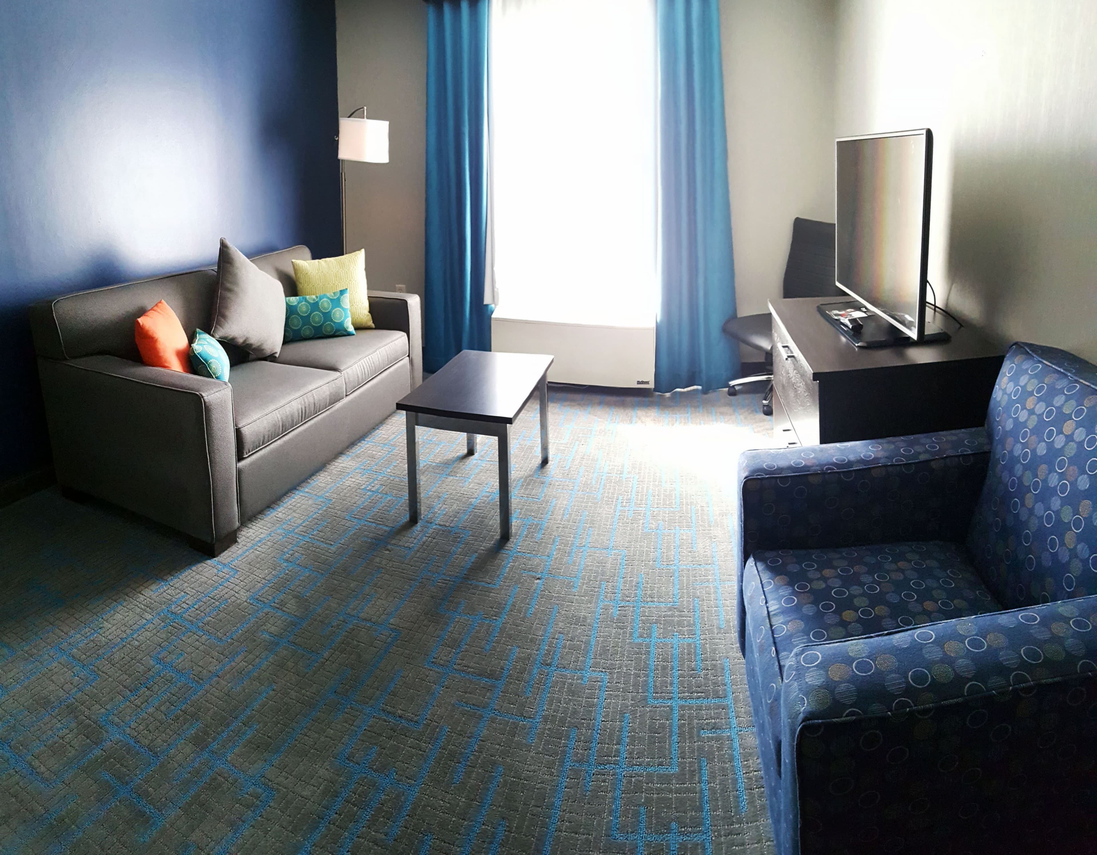 Holiday Inn & Suites Syracuse Airport - Liverpool — 11